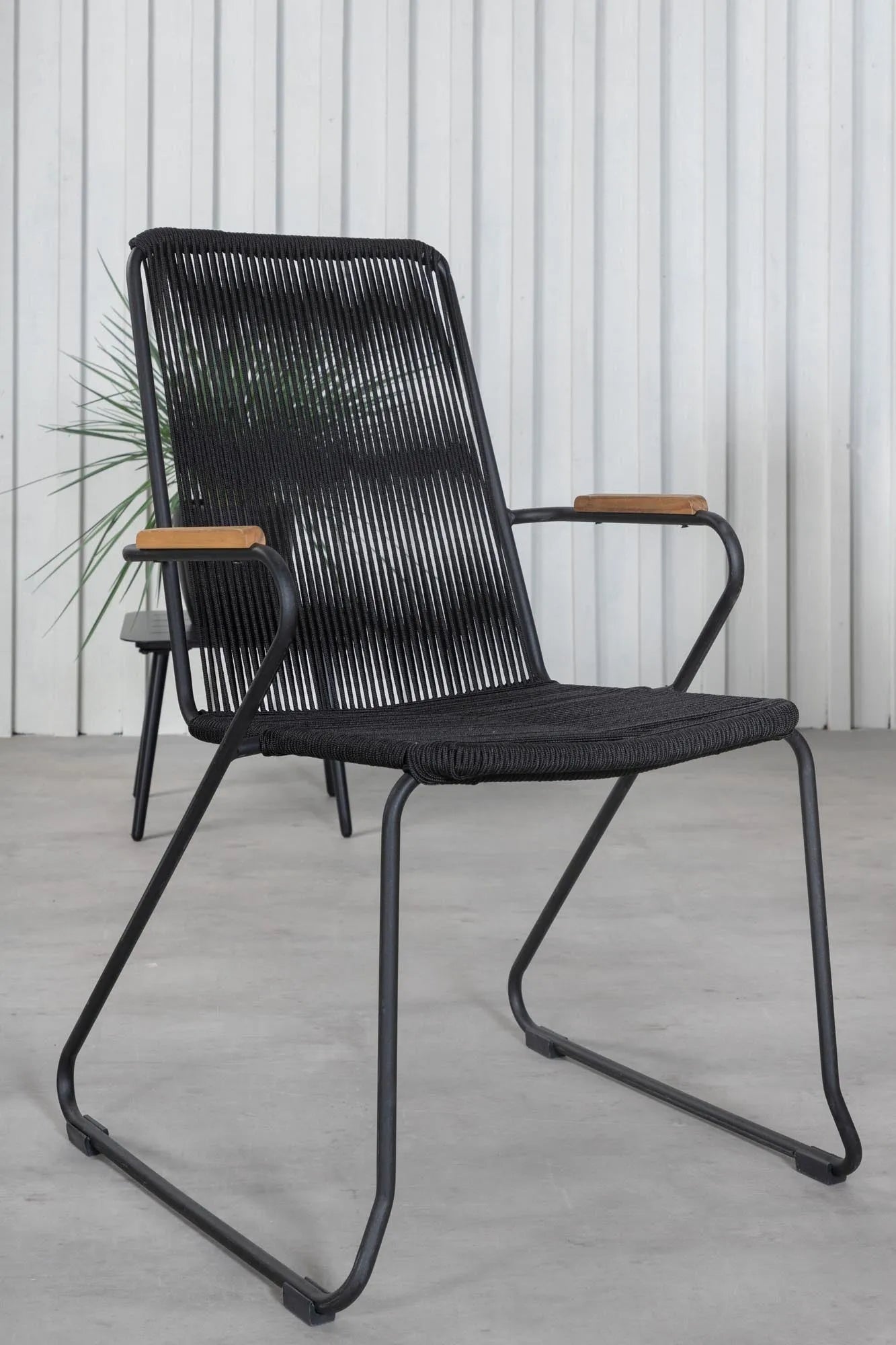 Plankton Rechteckiges Ess-Set in Schwarz/Nature präsentiert im Onlineshop von KAQTU Design AG. Gartentischset ist von Venture Home