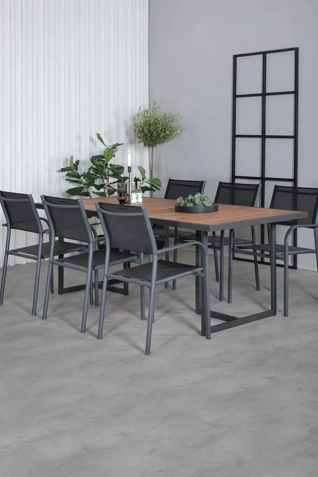 Khung Outdoor-Tischset (Santorini) 200cm/6St. in Schwarz präsentiert im Onlineshop von KAQTU Design AG. Gartentischset ist von Venture Home