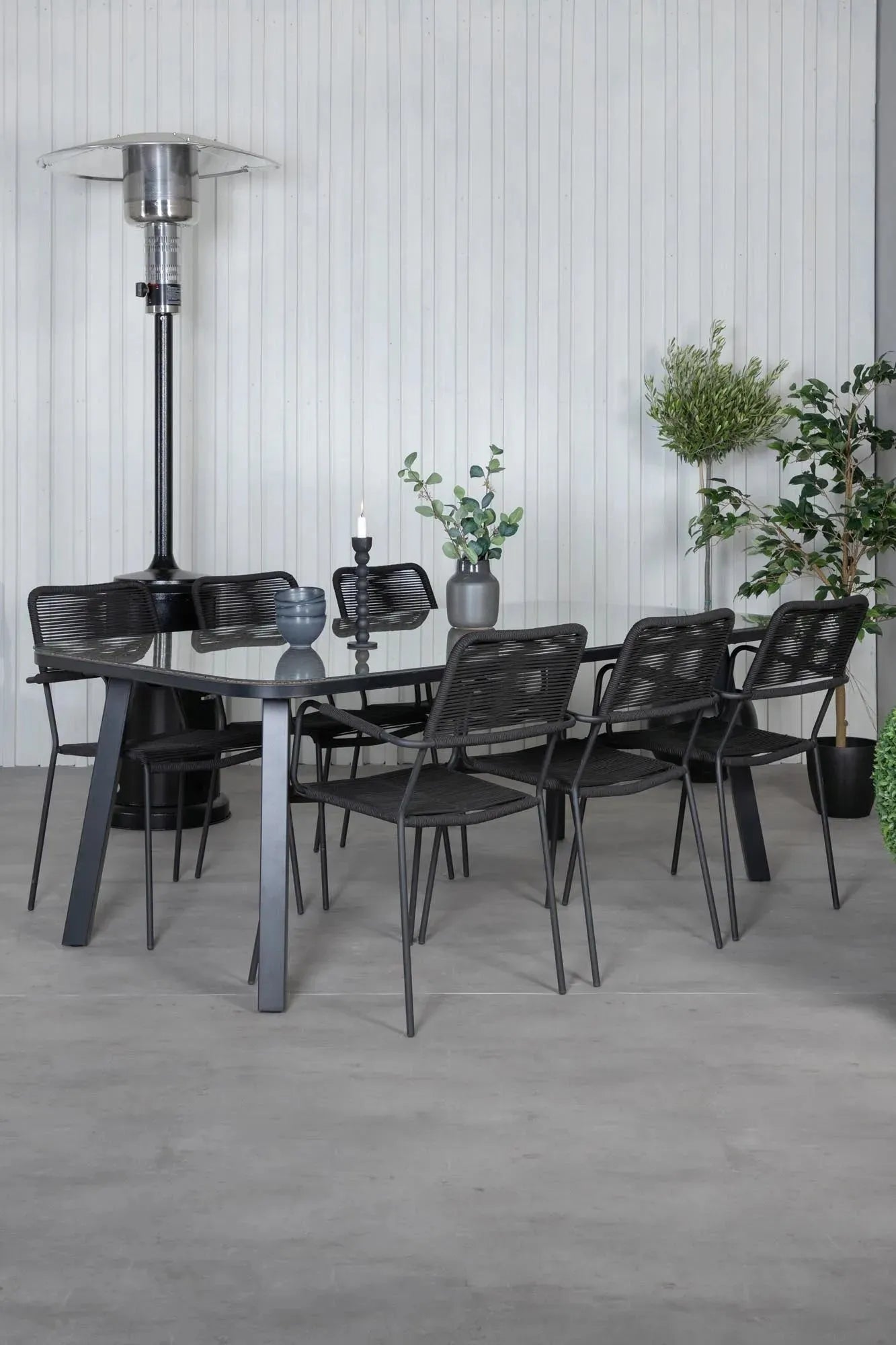 Paola Outdoor-Tischset + Lindos Armchair 200cm/6St. in Schwarz präsentiert im Onlineshop von KAQTU Design AG. Gartentischset ist von Venture Home