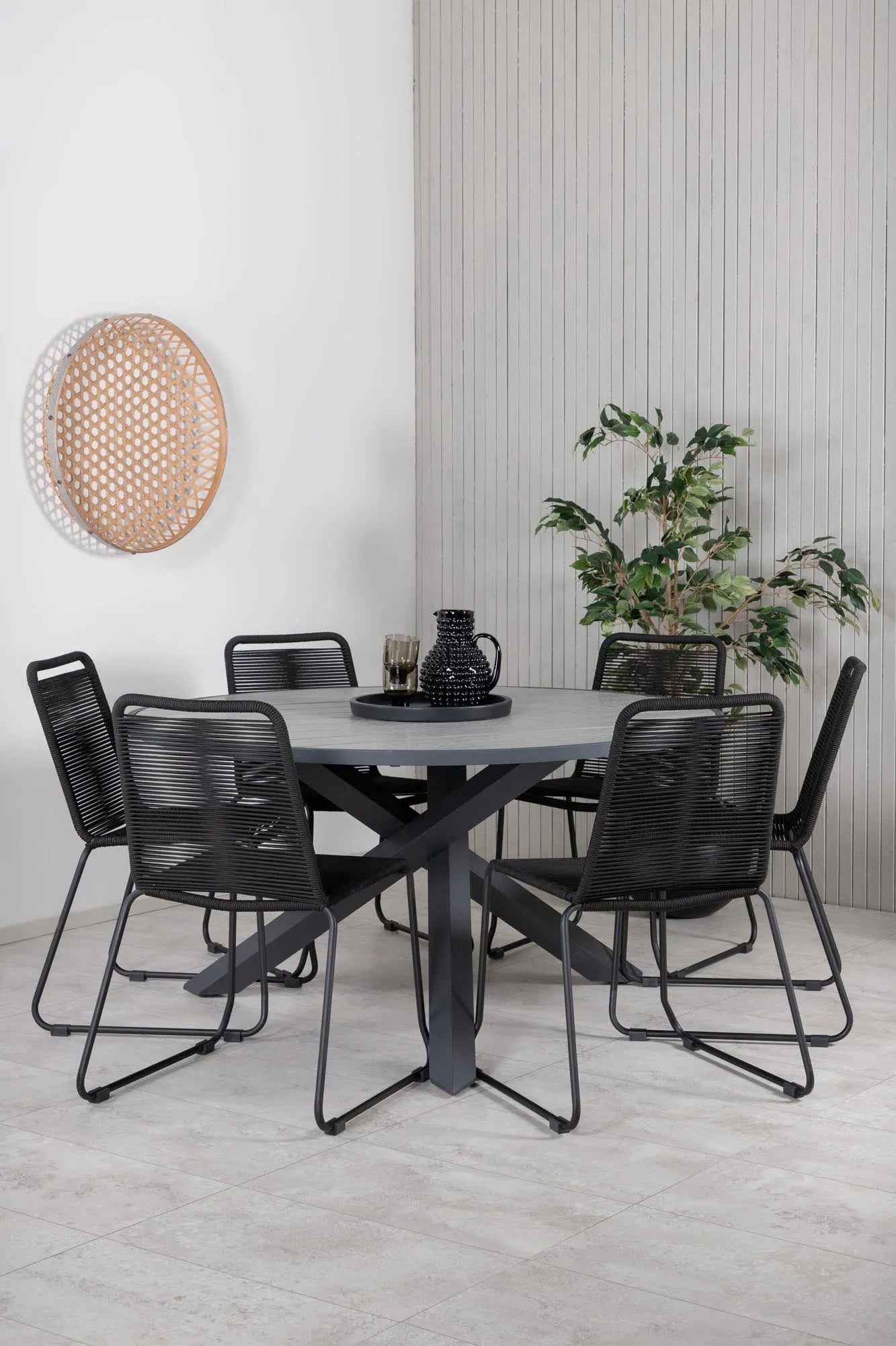 Parma Runder Esstisch-Set in Schwarz/Dunkelgrau präsentiert im Onlineshop von KAQTU Design AG. Gartentischset ist von Venture Home