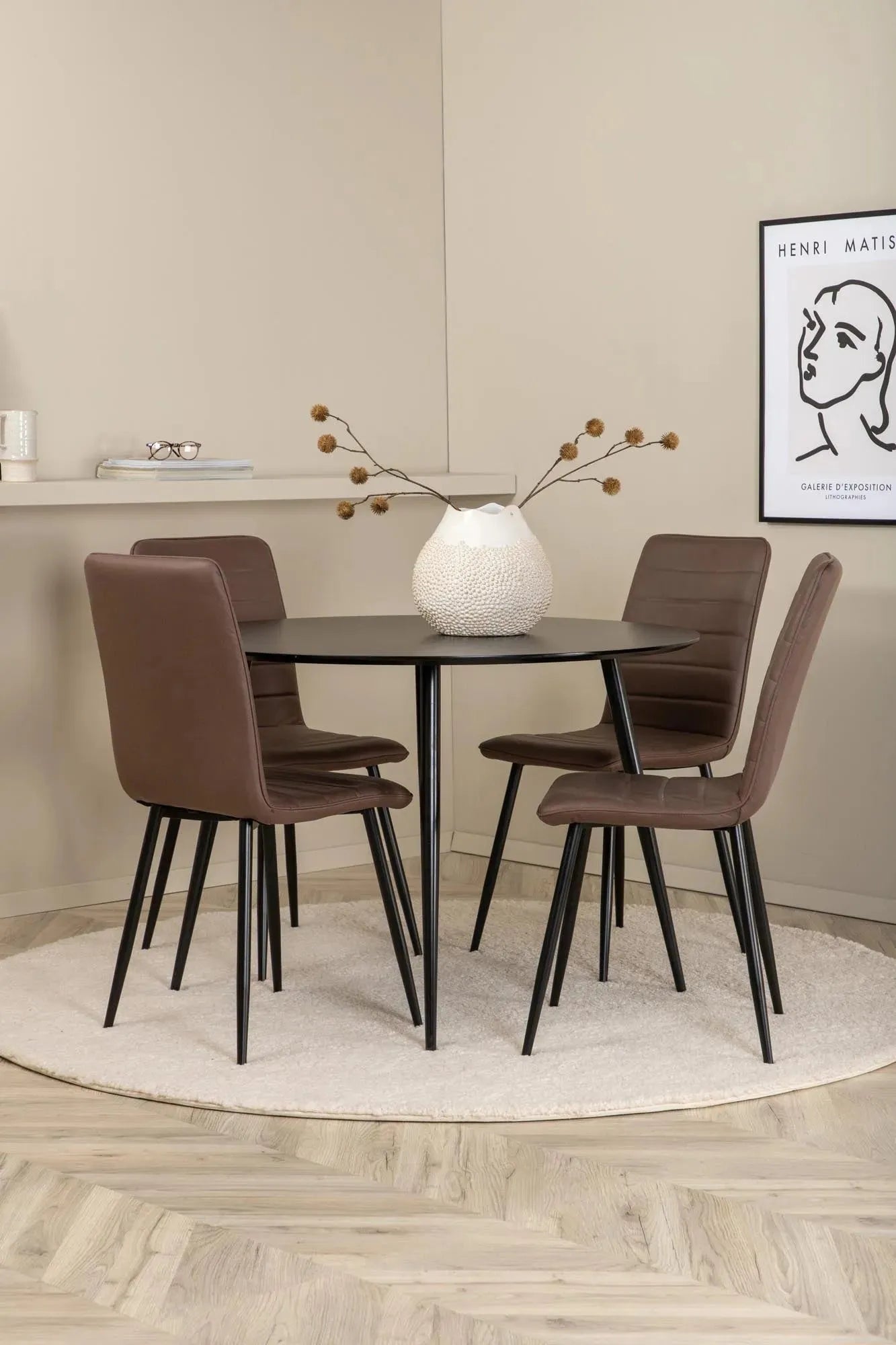 Silar Rundes Esszimmerset ⌀100cm/4St. in Beige / Schwarz präsentiert im Onlineshop von KAQTU Design AG. Esszimmerset ist von Venture Home