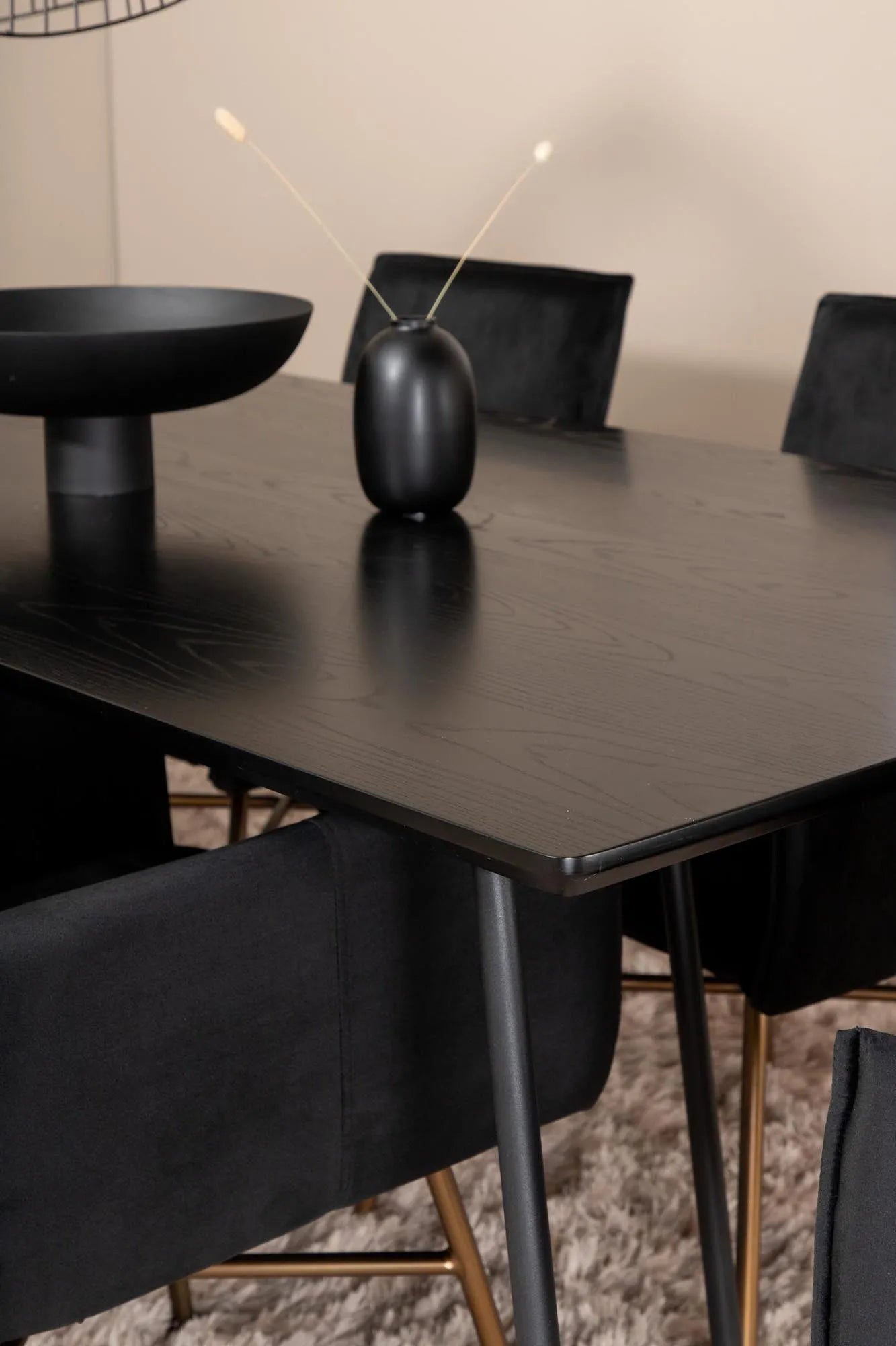 Petra Esszimmerset 190cm/6St. in Schwarz präsentiert im Onlineshop von KAQTU Design AG. Esszimmerset ist von Venture Home