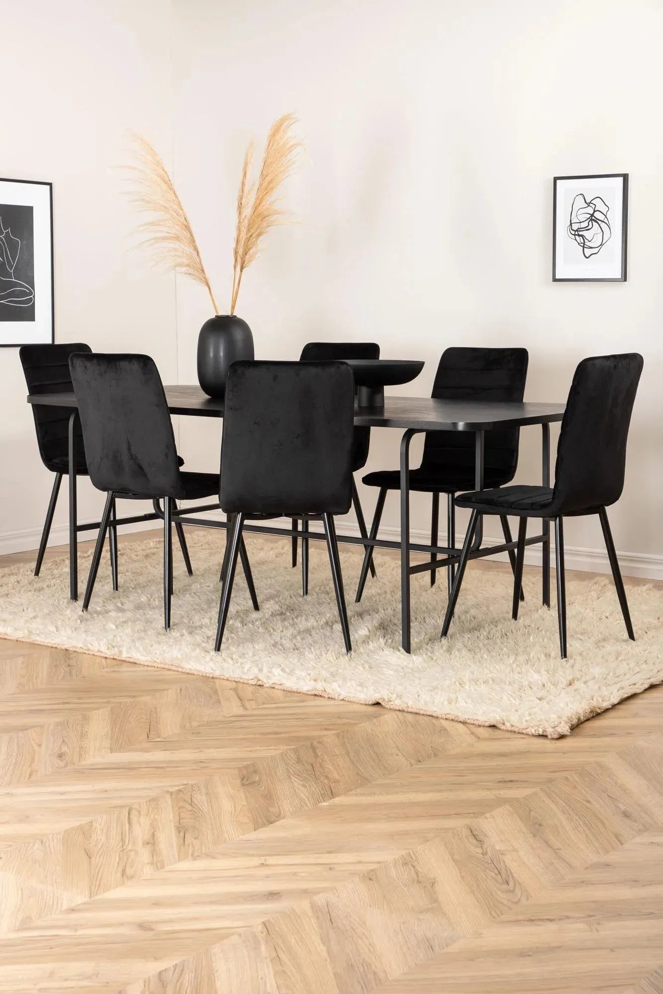 Uno Esszimmerset + Windu 200cm/6St. in Schwarz / Braun präsentiert im Onlineshop von KAQTU Design AG. Esszimmerset ist von Venture Home