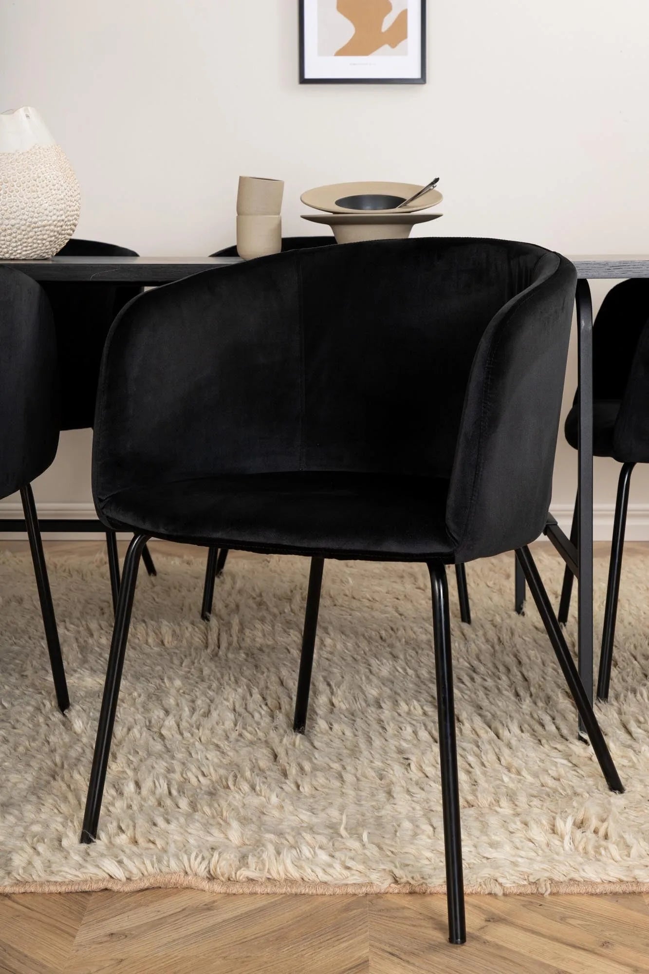 Uno Esszimmerset + Berit 200cm/6St. in Braun / Beige / Schwarz präsentiert im Onlineshop von KAQTU Design AG. Esszimmerset ist von Venture Home