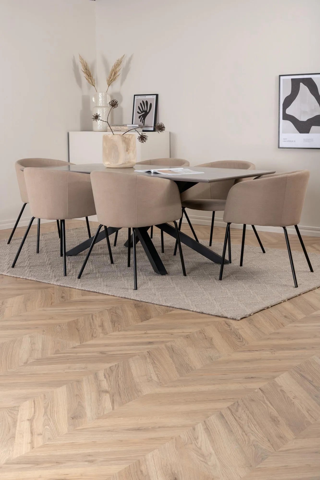 Piazza Esszimmerset + Berit 180cm/6St. in Beige, Schwarz präsentiert im Onlineshop von KAQTU Design AG. Esszimmerset ist von Venture Home