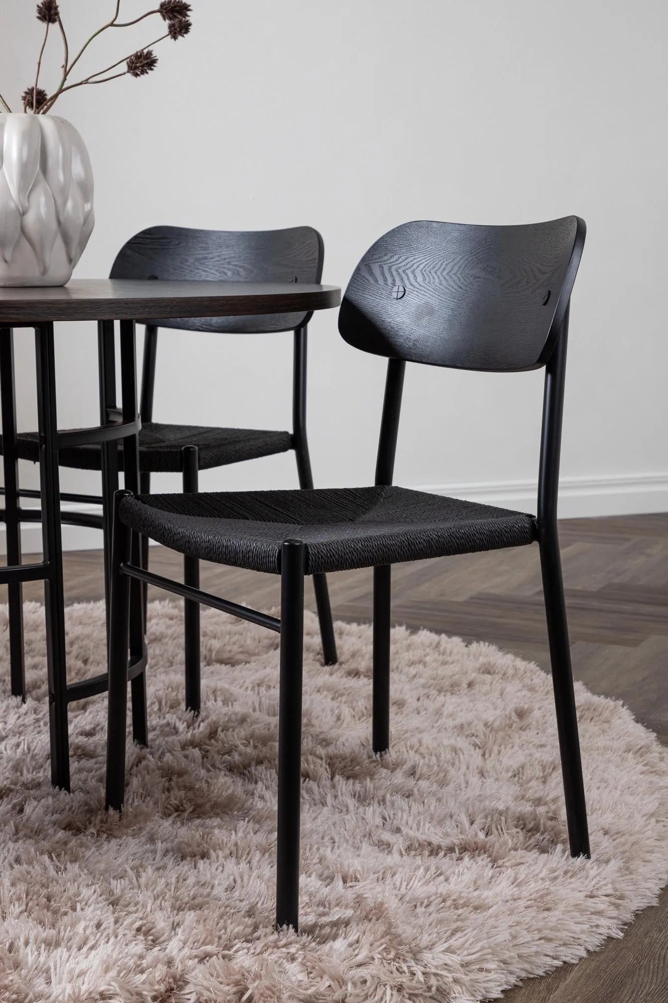 Esszimmerset Copenhagen + Polly ⌀115cm/4St. in Schwarz präsentiert im Onlineshop von KAQTU Design AG. Esszimmerset ist von Venture Home