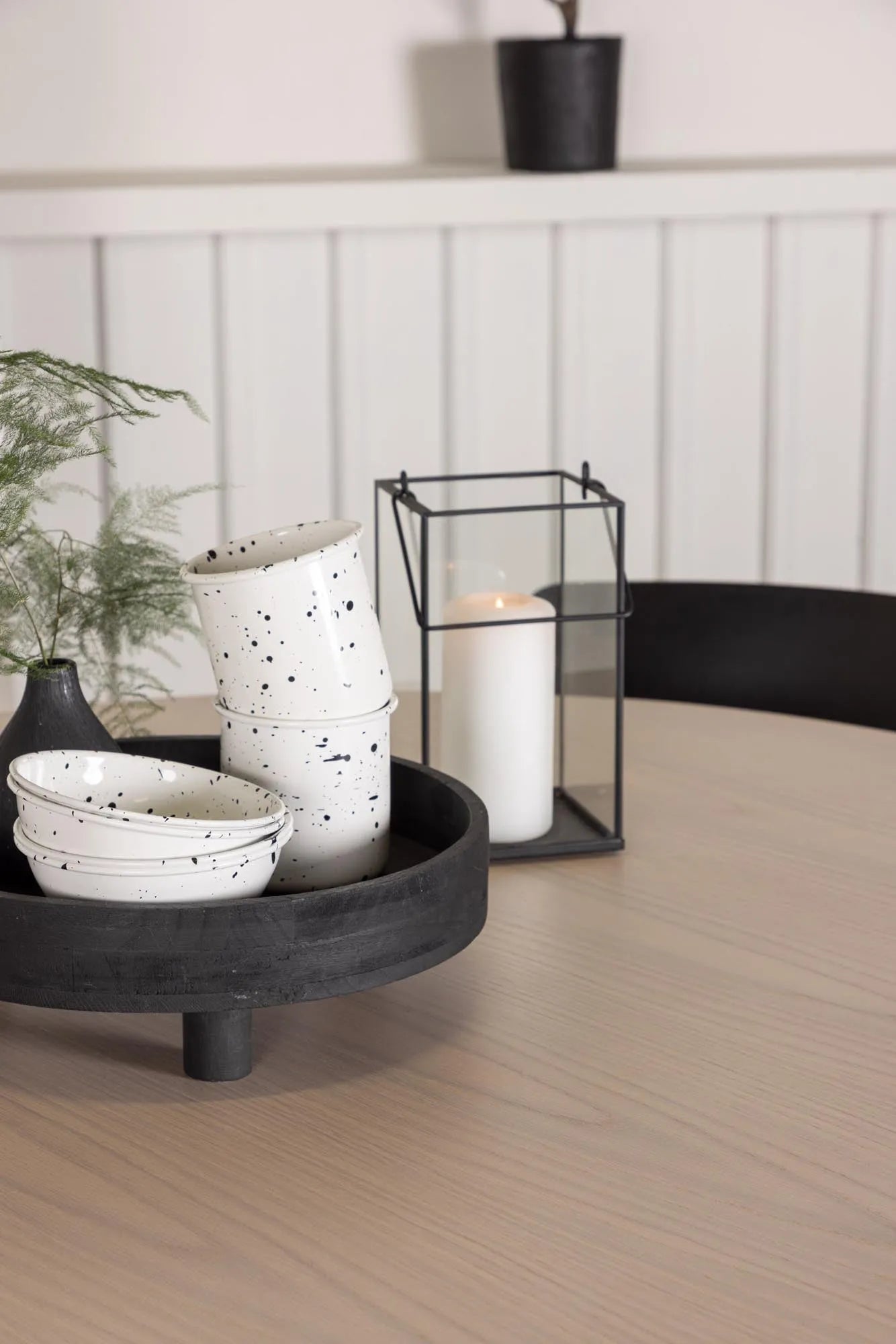 Olivia Esszimmer Set + Ursholmen ⌀110cm/4St. in Schwarz präsentiert im Onlineshop von KAQTU Design AG. Esszimmerset ist von Venture Home