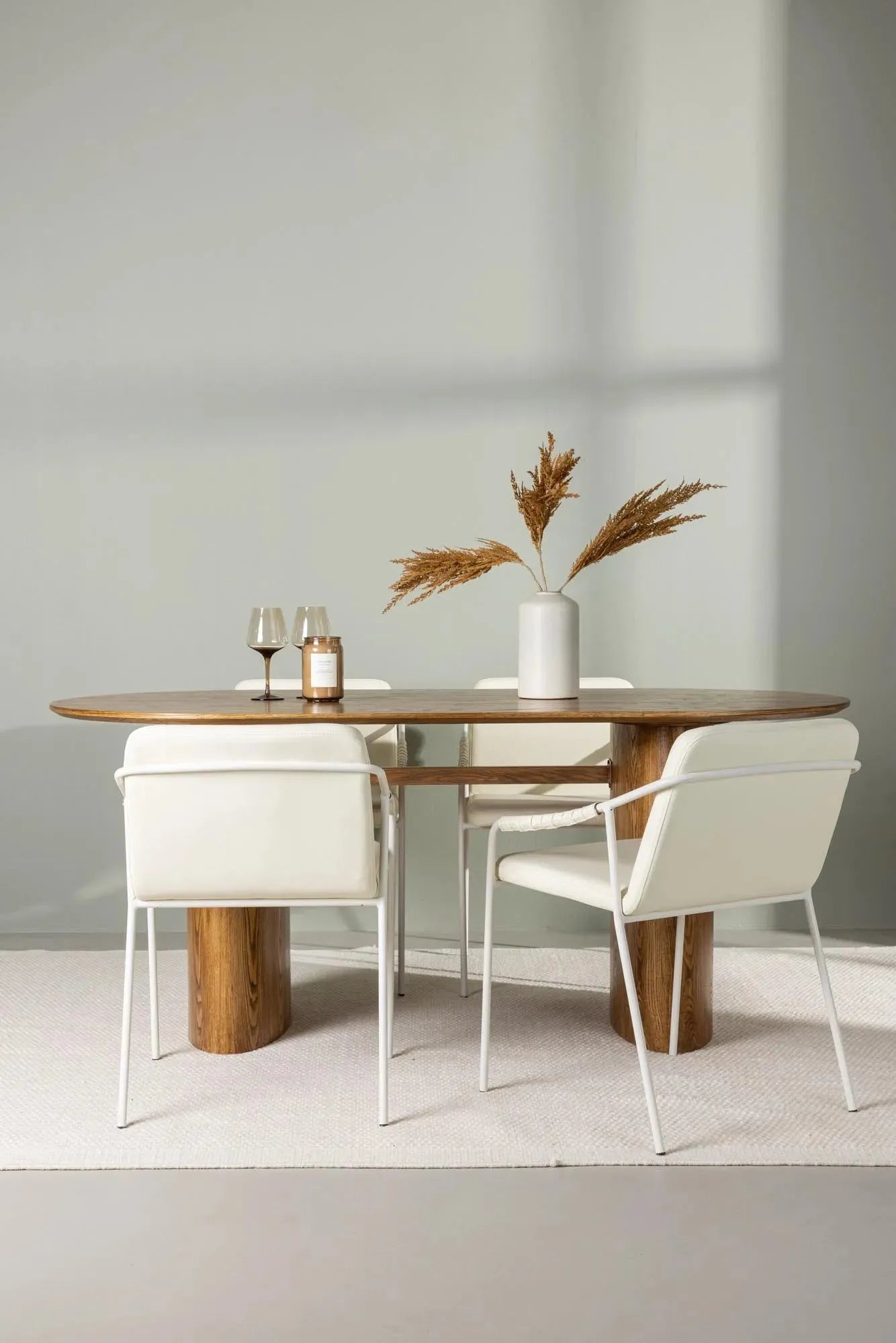 Isolde Esszimmerset + Tvist 180cm/4St. in Natur / Beige präsentiert im Onlineshop von KAQTU Design AG. Esszimmerset ist von Venture Home