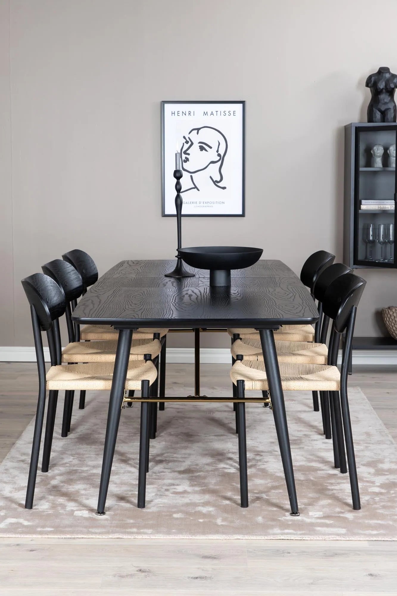 Esszimmer Set Gold mit Stuhl Polly in Schwarz/Schwarz/Natur präsentiert im Onlineshop von KAQTU Design AG. Esszimmerset ist von Venture Home