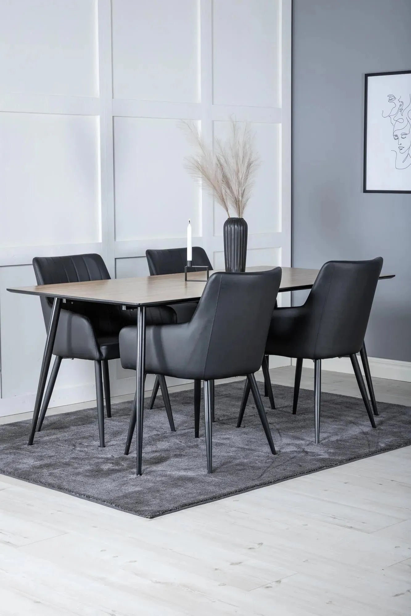 Esszimmer Set Silar mit Stuhl Comfort in Schwarz Schwarz präsentiert im Onlineshop von KAQTU Design AG. Esszimmerset ist von Venture Home