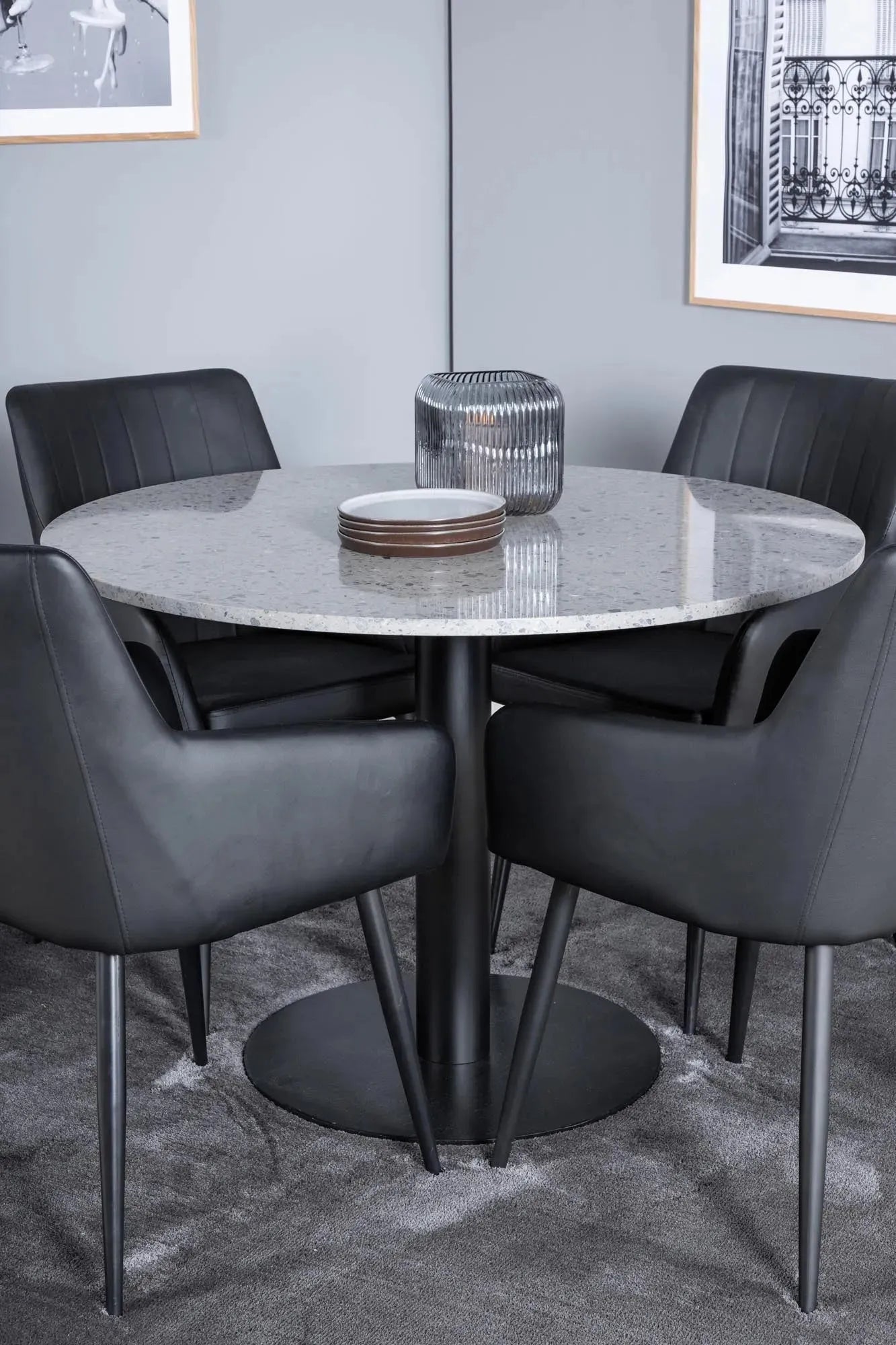 Esszimmer Set Razzia mit Stuhl Comfort in Grau schwarz präsentiert im Onlineshop von KAQTU Design AG. Esszimmerset ist von Venture Home