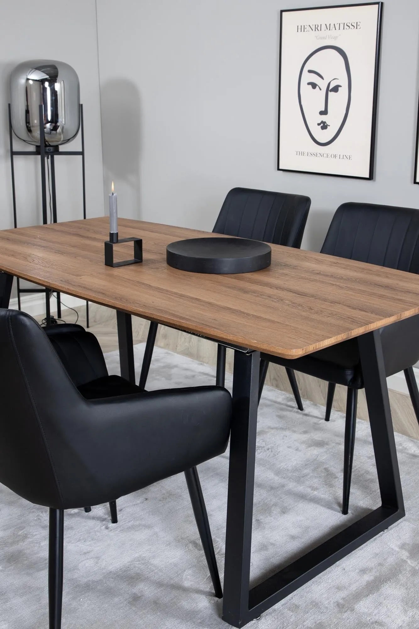 Esszimmer Set Inca mit Stuhl Comfort in Schwarz Schwarz präsentiert im Onlineshop von KAQTU Design AG. Esszimmerset ist von Venture Home