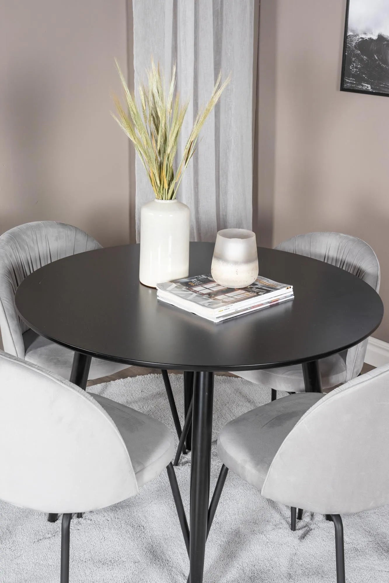 Esszimmer Set Plaza mit Stuhl Wrinkles in Schwarz/Schwarz/Grau präsentiert im Onlineshop von KAQTU Design AG. Esszimmerset ist von Venture Home