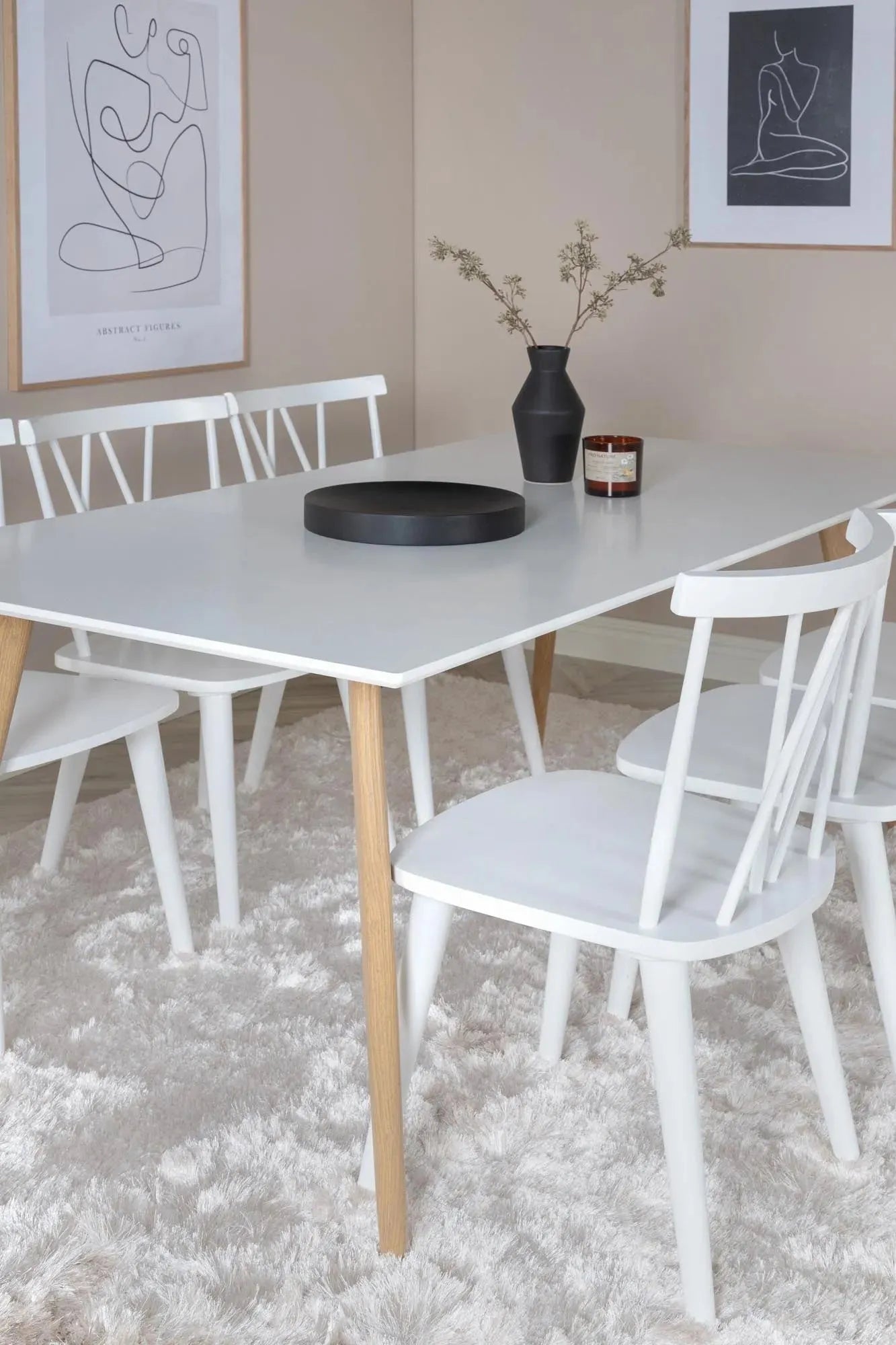 Esszimmer Set Polar mit Stuhl Mariette in Weiss / Weiss präsentiert im Onlineshop von KAQTU Design AG. Esszimmerset ist von Venture Home