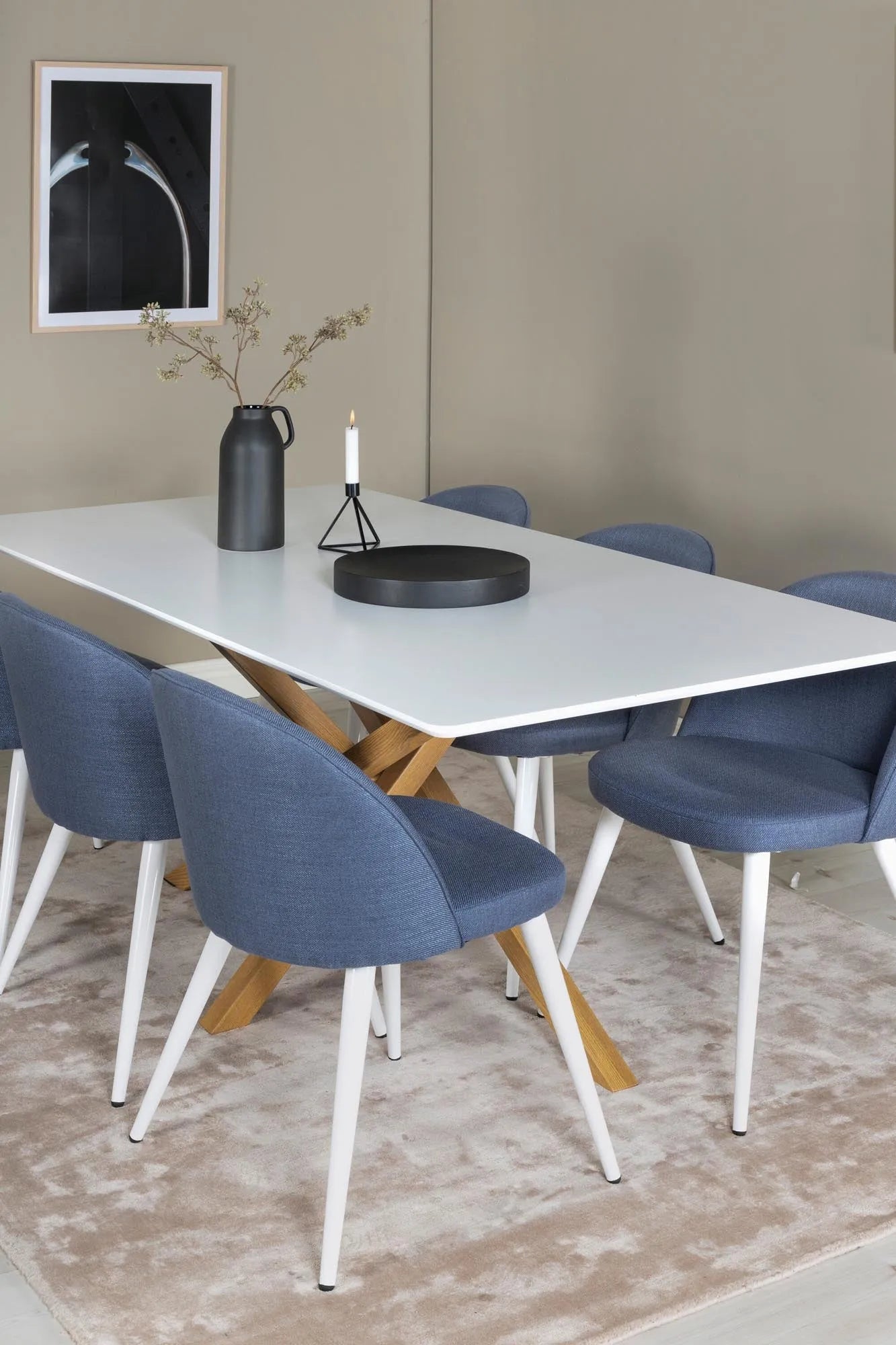 Esszimmer Set Piazza mit Stuhl Velvet in Weiss/Blau/Weiss präsentiert im Onlineshop von KAQTU Design AG. Esszimmerset ist von Venture Home