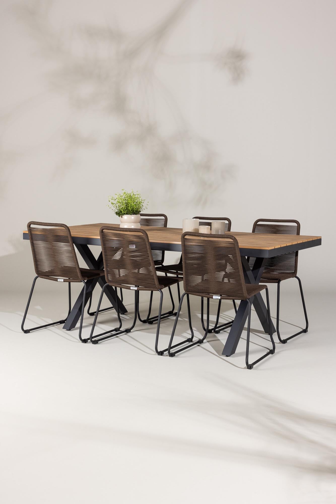 Elegantes Esszimmer-Set: Moderner Tisch mit Holzfurnier und Aluminiumbeinen, komfortable Stühle für stilvolle Mahlzeiten.