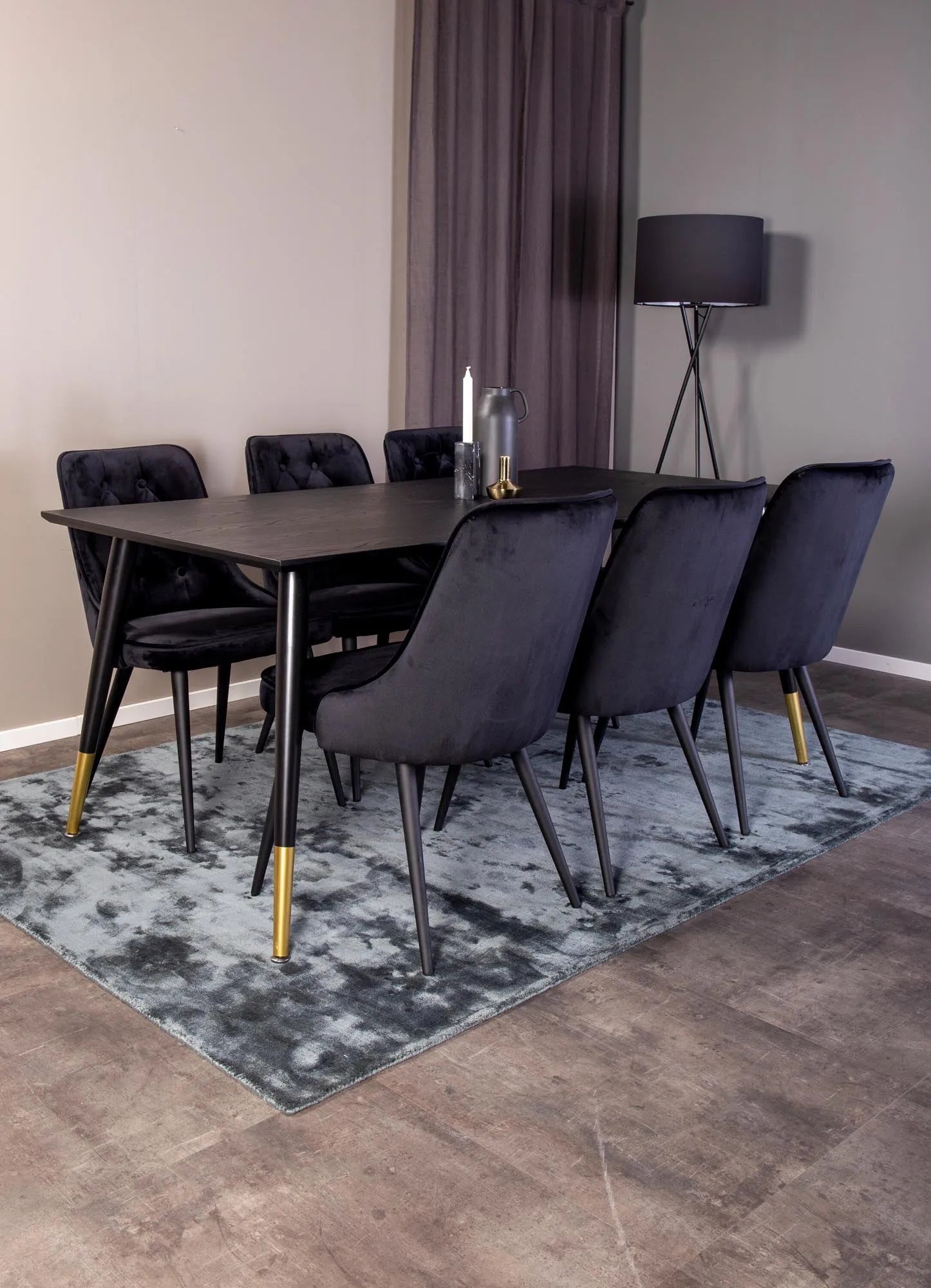 Dipp Esszimmerset + Velvet Deluxe 180cm/6St. in Schwarz / Grau präsentiert im Onlineshop von KAQTU Design AG. Esszimmerset ist von Venture Home