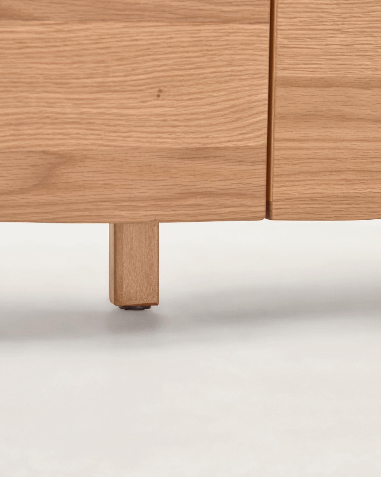 Rasha Sideboard 4 Türen Eichenfurnier mit natürlichem Finish 180 x 71 cm in Braun präsentiert im Onlineshop von KAQTU Design AG. Sideboard ist von Kave Home