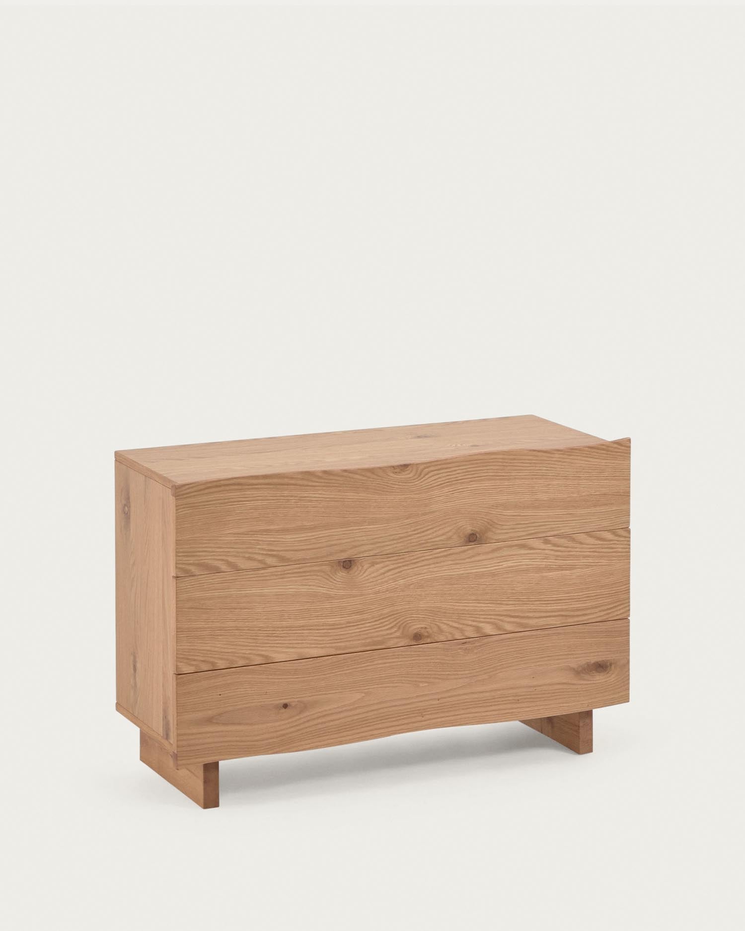 Rasha Kommode mit 3 Schubladen mit Eichenfurnier mit naürlichem Finish 104 x 73 cm in Braun präsentiert im Onlineshop von KAQTU Design AG. High-Sideboard ist von Kave Home