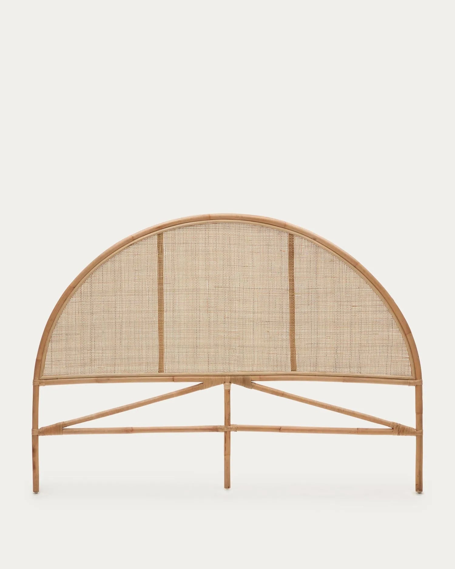 Rundes Quiterie Rattan-Bettkopfteil: Natürlicher Charme, langlebig, nachhaltig, 150/160 cm, elegantes Design von Kave Home.