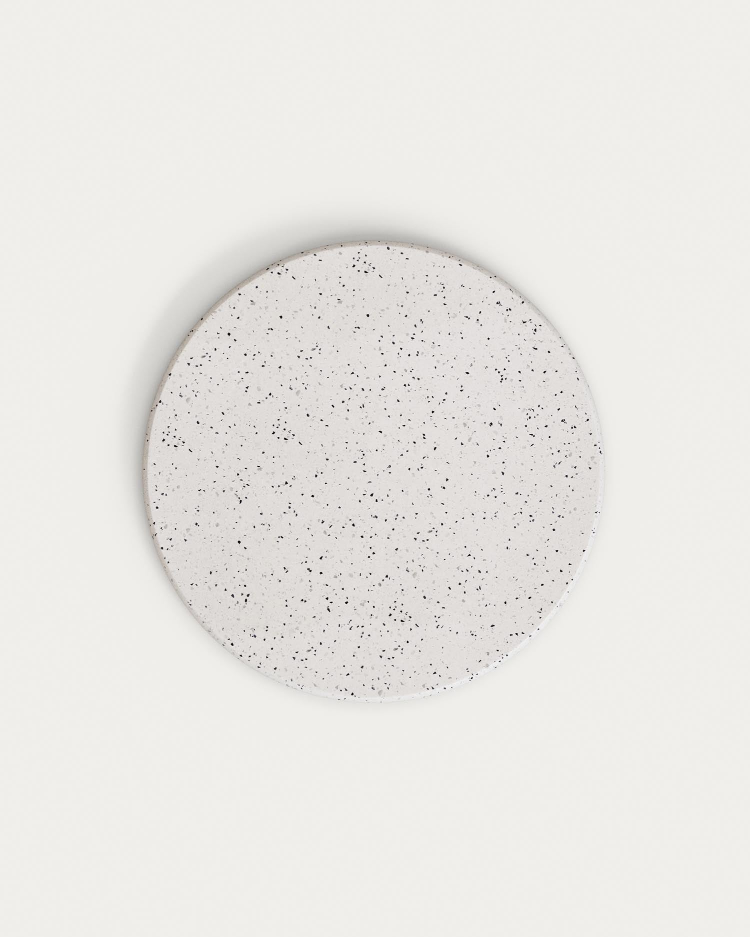 Saura Tisch aus weissem Terrazzo mit weisser Terrazzo-Platte 75 x Ø70 in Weiß präsentiert im Onlineshop von KAQTU Design AG. Gartentisch ist von Kave Home