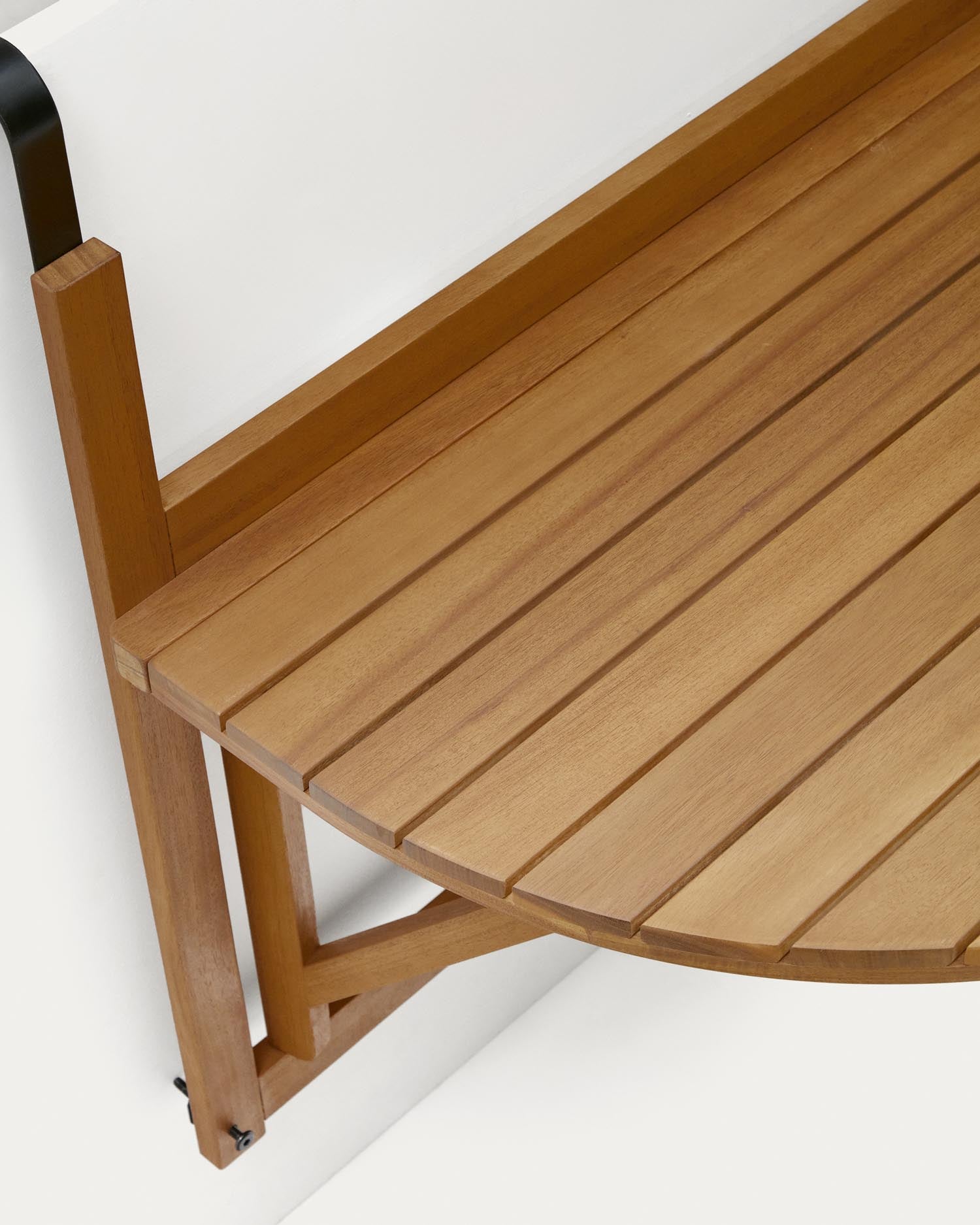 Amarilis Klapptisch für den Balkon aus massivem Akazienholz 50 x 70 cm FSC 100% in Braun präsentiert im Onlineshop von KAQTU Design AG. Gartentisch ist von Kave Home