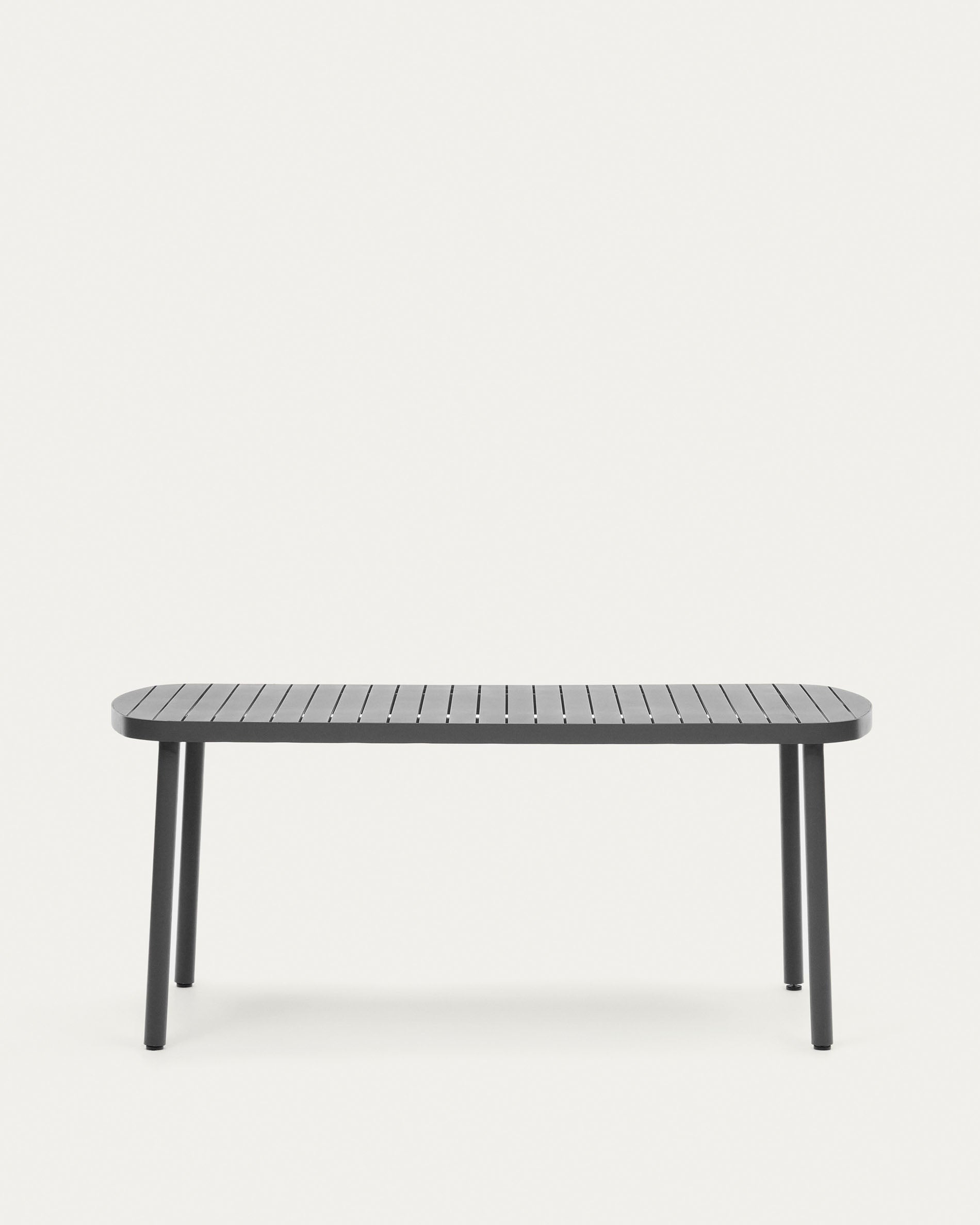 Gartentisch Joncols aus Aluminium mit Finish in Grau 180 x 90 cm in Grau präsentiert im Onlineshop von KAQTU Design AG. Gartentisch ist von Kave Home