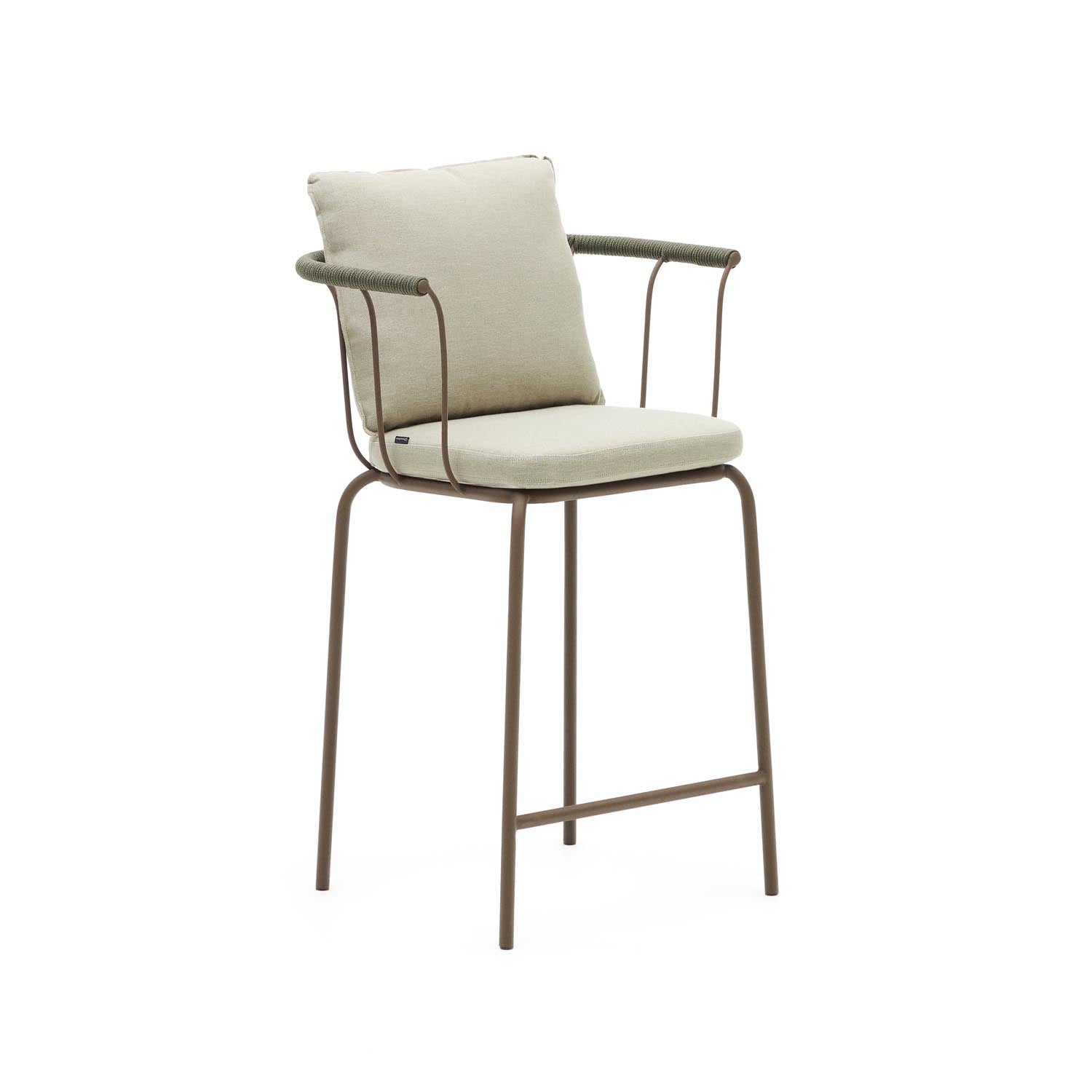 Salguer stapelbarer Hocker aus Seil und Stahl mit Finish in Braun 66 cm in Braun, Beige, Grün präsentiert im Onlineshop von KAQTU Design AG. Hocker Outdoor ist von Kave Home