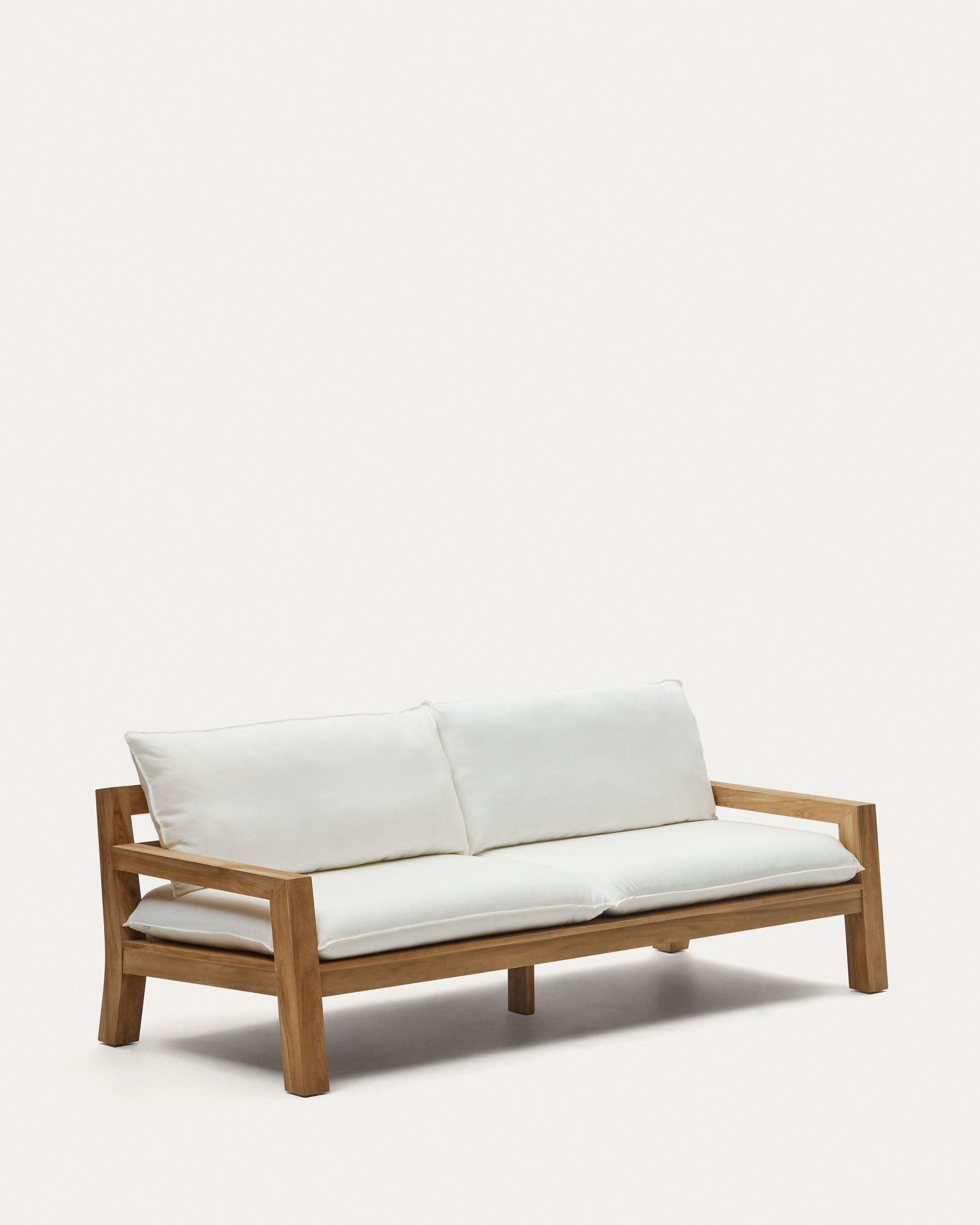 Forcanera 3-Sitzer-Sofa aus massivem Teakholz 211 cm in Weiß präsentiert im Onlineshop von KAQTU Design AG. Lounge Sofa ist von Kave Home