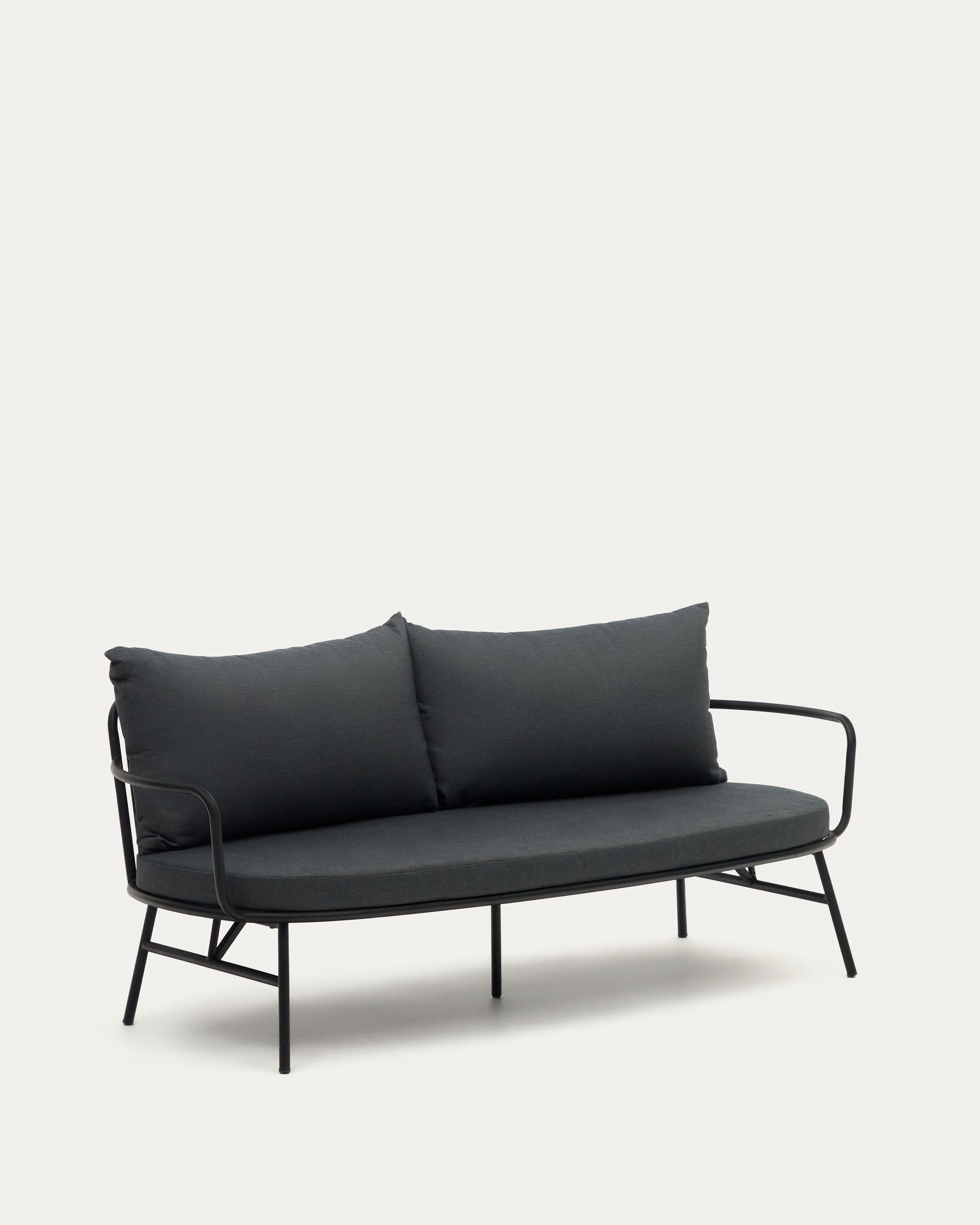 Bramant 2-Sitzer-Sofa aus Stahl mit schwarzem Finish 175,5 cm in Schwarz präsentiert im Onlineshop von KAQTU Design AG. Lounge Sofa ist von Kave Home