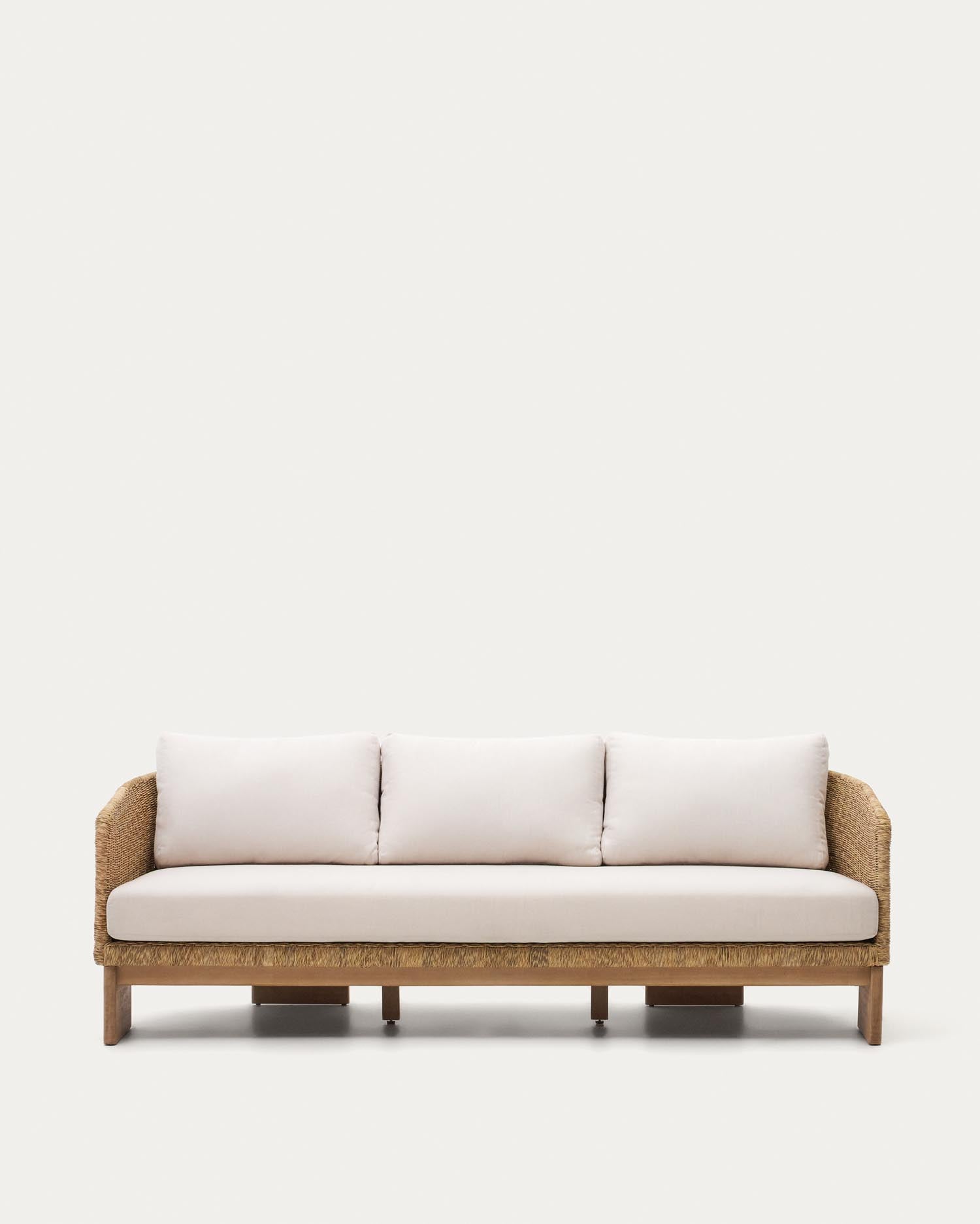 Xoriguer 3-Sitzer-Sofa aus synthetischem Rattan und massivem Eukalyptusholz FSC 100% 223 c in Mehrfarbig präsentiert im Onlineshop von KAQTU Design AG. Lounge Sofa ist von Kave Home