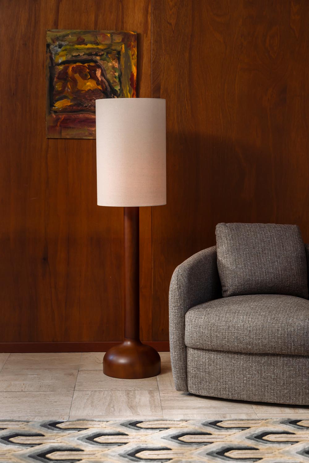 Stehlampe Jones in Beige präsentiert im Onlineshop von KAQTU Design AG. Stehleuchte ist von Dutchbone