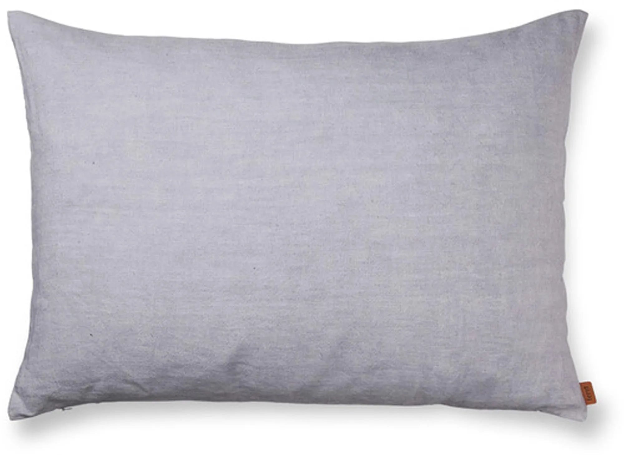 Heavy Leinen Kissen Gross in Violett präsentiert im Onlineshop von KAQTU Design AG. Kissen ist von Ferm Living