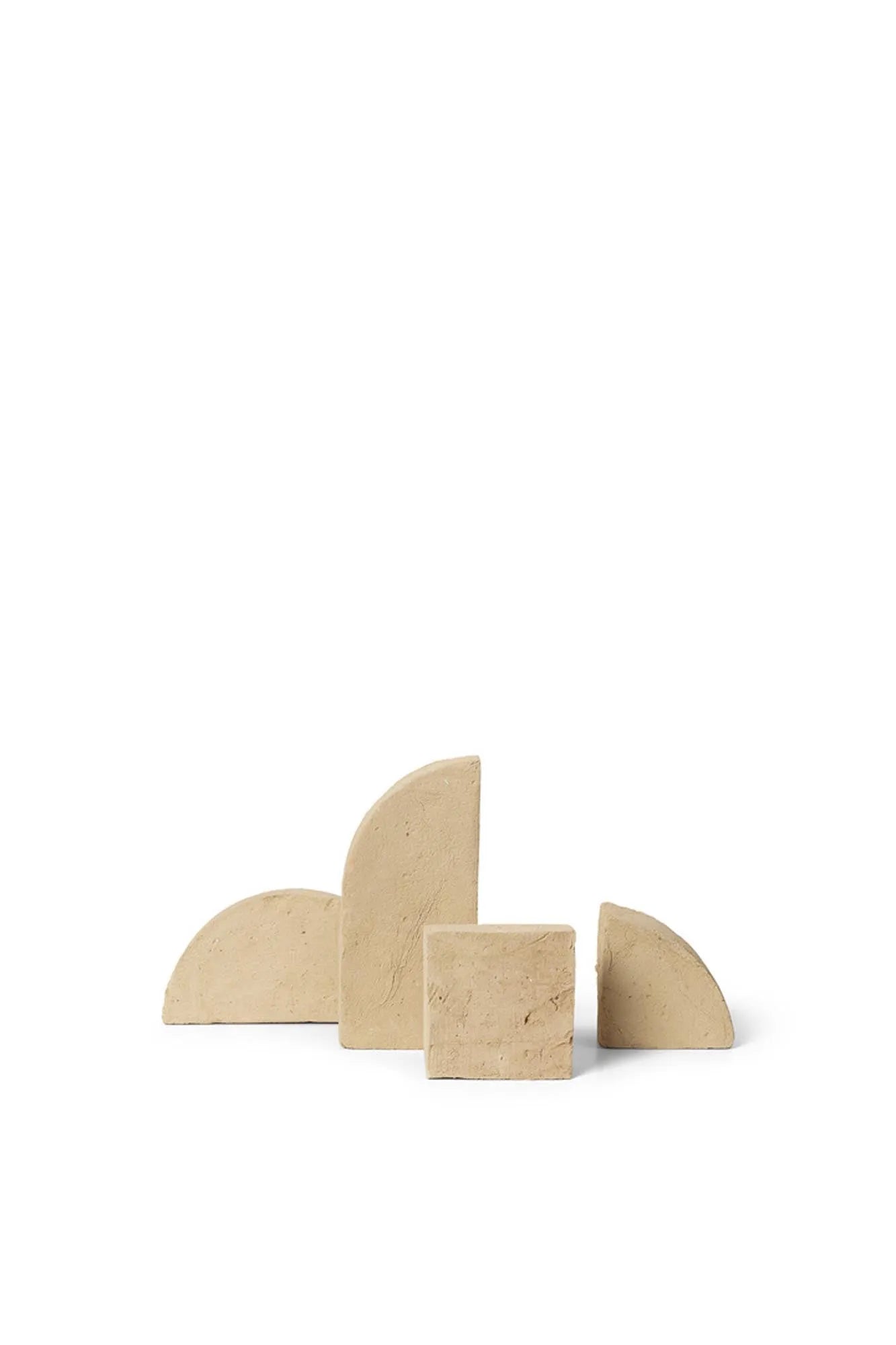 Shape Skulptur Set in Rosatto präsentiert im Onlineshop von KAQTU Design AG. Kunstgegenstände ist von Ferm Living