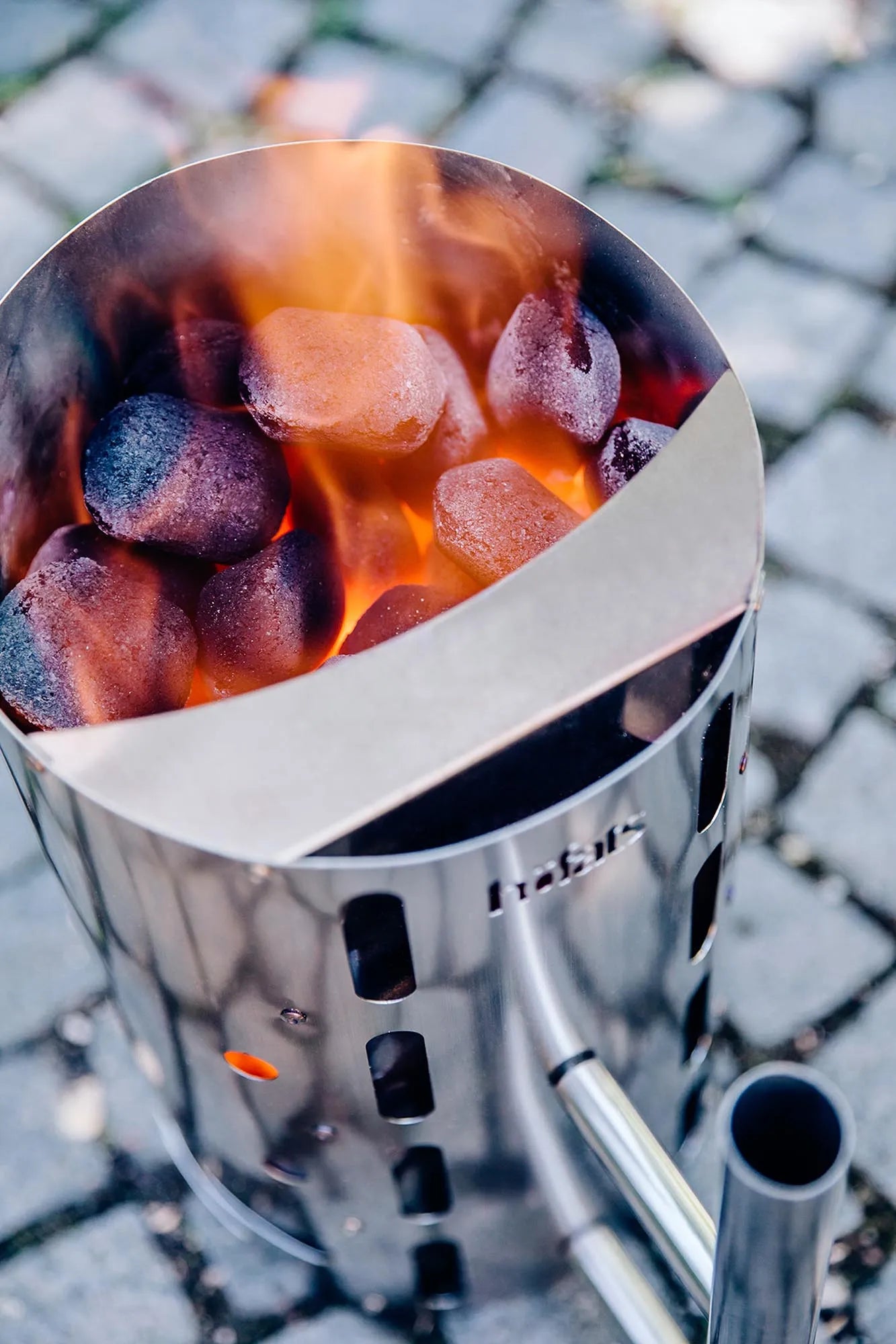 BBQ Starter in Silber präsentiert im Onlineshop von KAQTU Design AG. Grillzubehör ist von Höfats