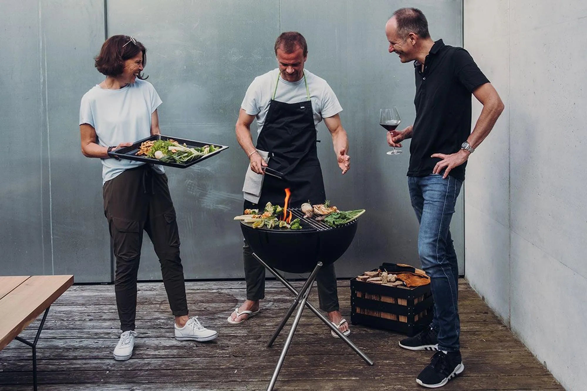 BOWL 57 Feuerset flex in Schwarz präsentiert im Onlineshop von KAQTU Design AG. Feuerschale ist von Höfats