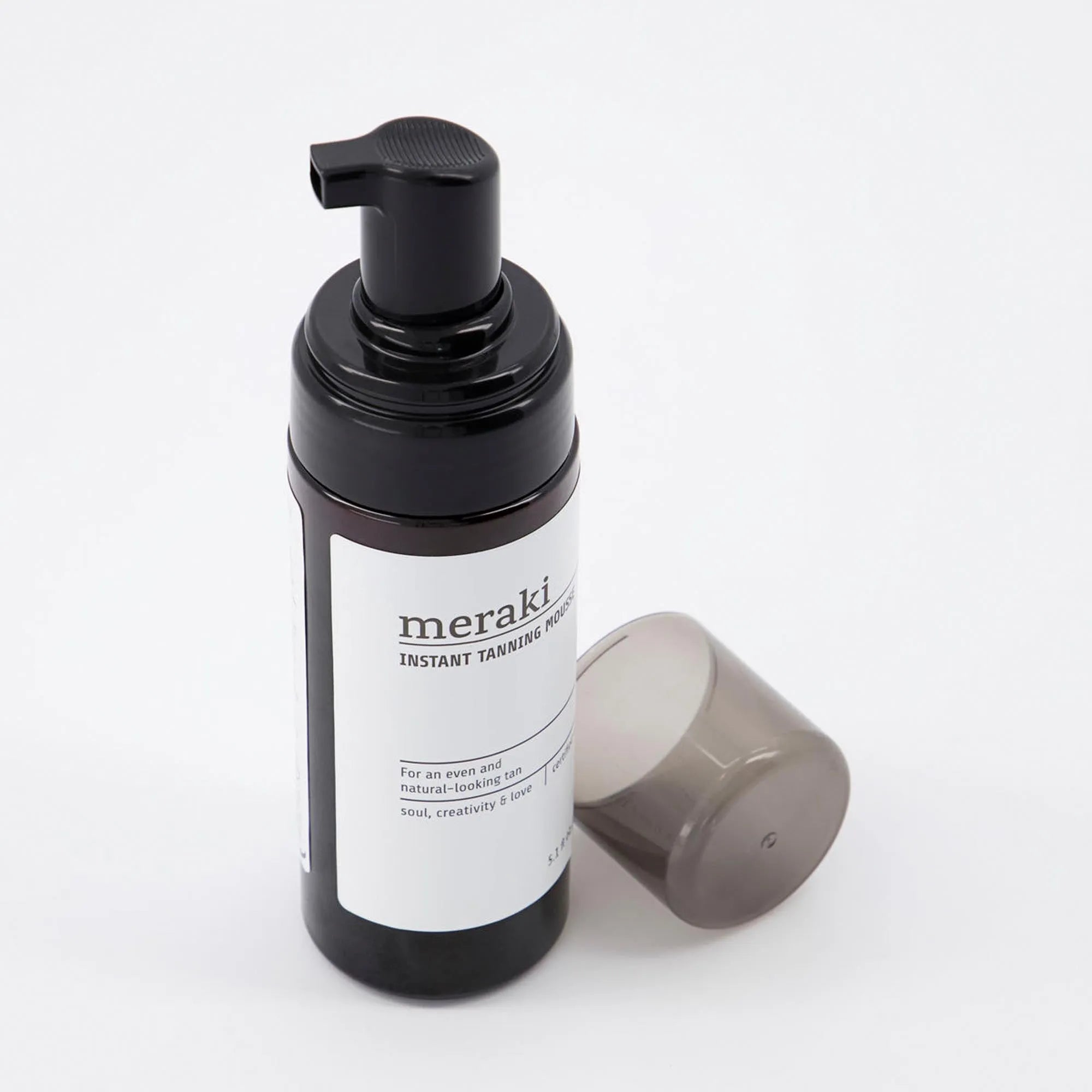 Instant tanning mousse, Cosmos Organic in  präsentiert im Onlineshop von KAQTU Design AG. Pflege ist von Meraki