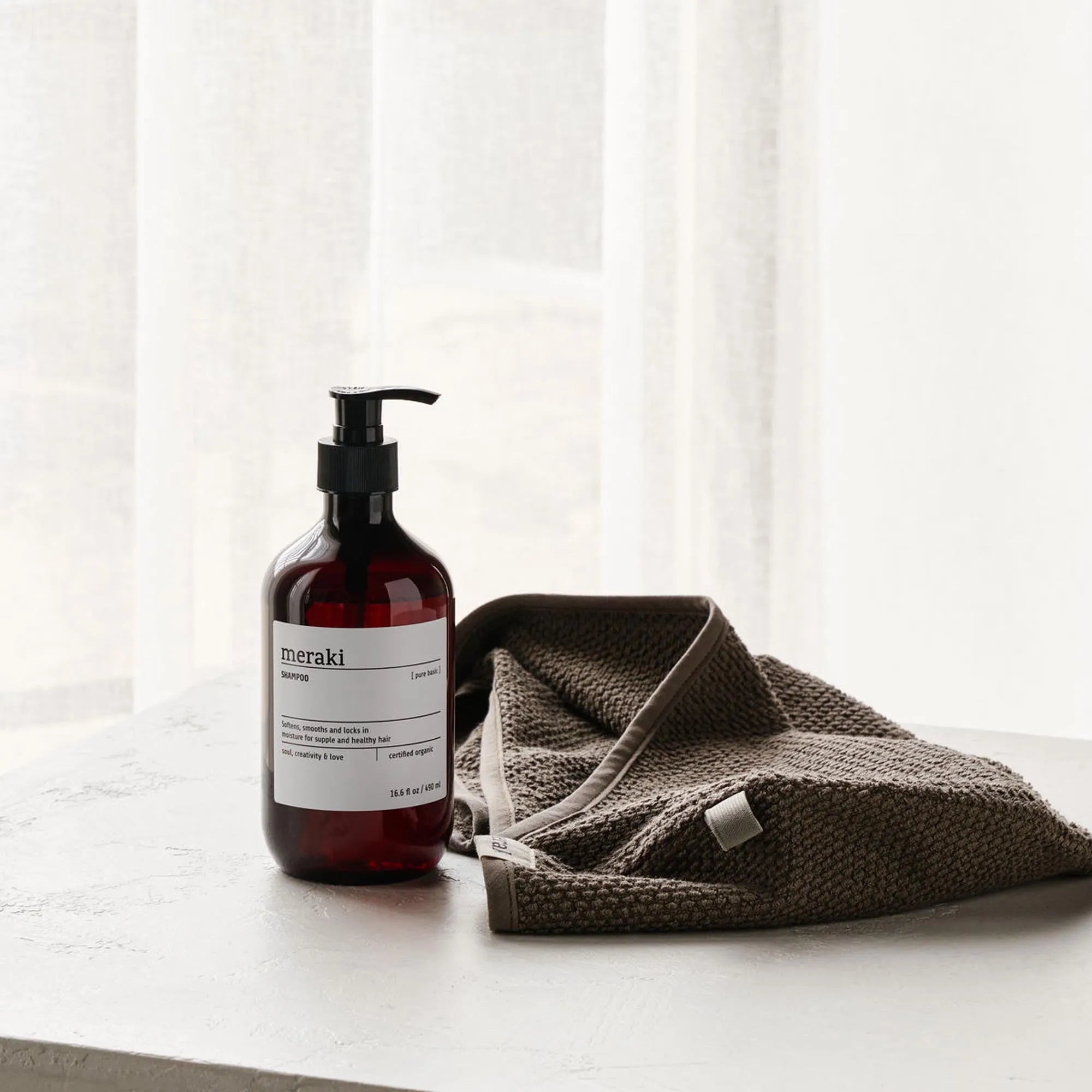 Shampoo, Pure basic in  präsentiert im Onlineshop von KAQTU Design AG. Pflege ist von Meraki