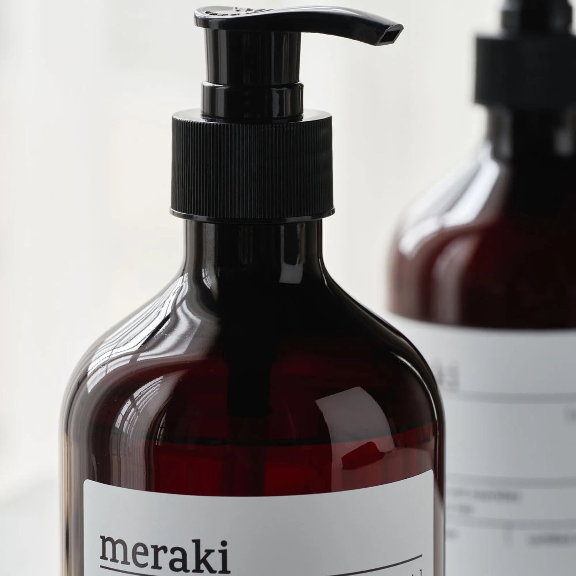 Shampoo, Pure basic in  präsentiert im Onlineshop von KAQTU Design AG. Pflege ist von Meraki