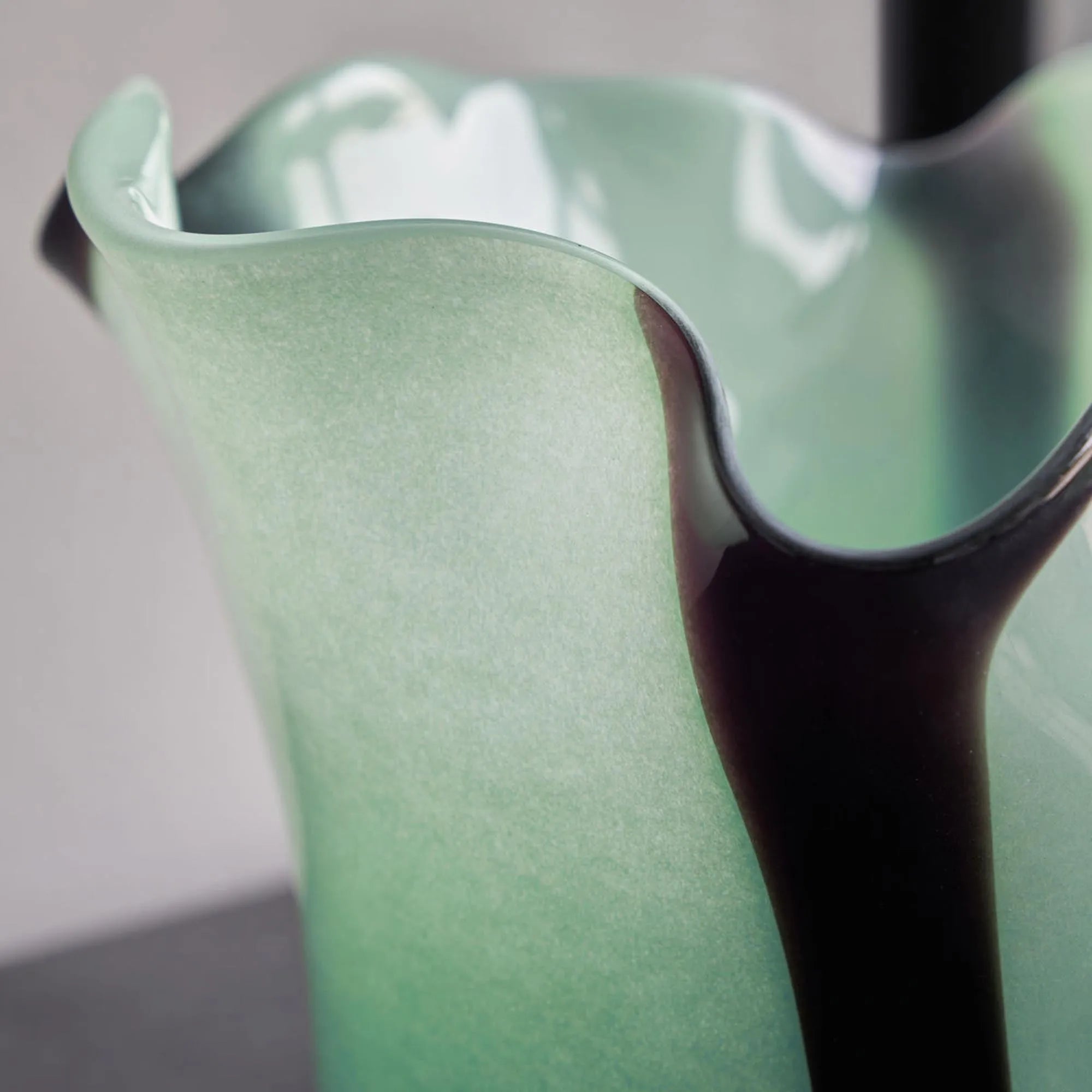 Vase, HDLoose, Hellgrün in Hellgrün präsentiert im Onlineshop von KAQTU Design AG. Vase ist von House Doctor