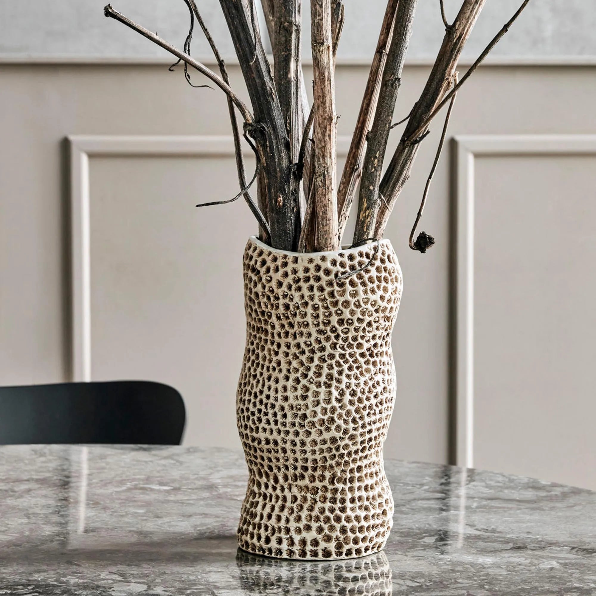 Vase, HDPan, Beige in Beige präsentiert im Onlineshop von KAQTU Design AG. Vase ist von House Doctor