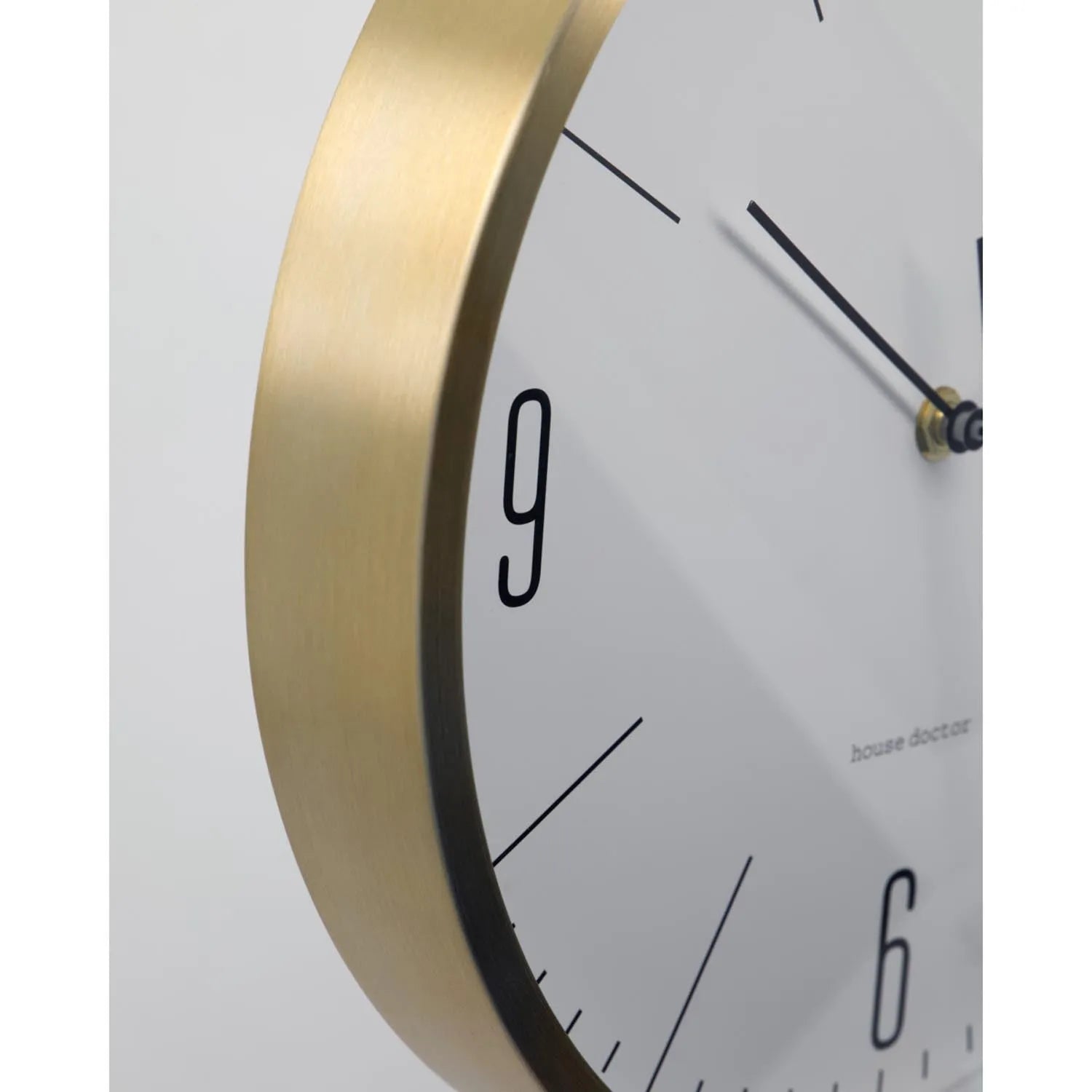 Wanduhr, HDHour, Gold in Gold präsentiert im Onlineshop von KAQTU Design AG. Wanduhr ist von House Doctor