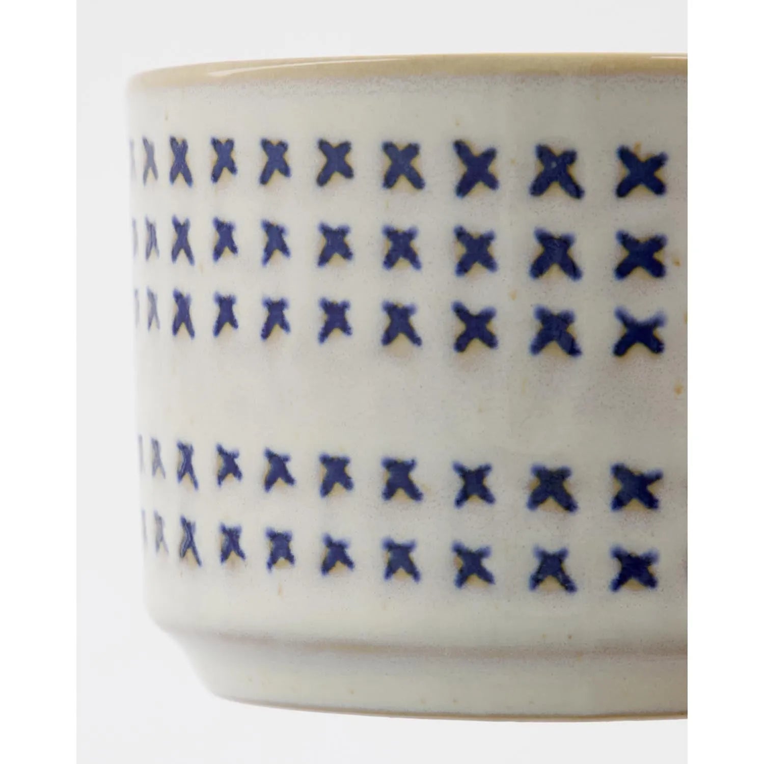 Tasse, HDStich, Off-White in Off-White präsentiert im Onlineshop von KAQTU Design AG. Tasse ist von House Doctor