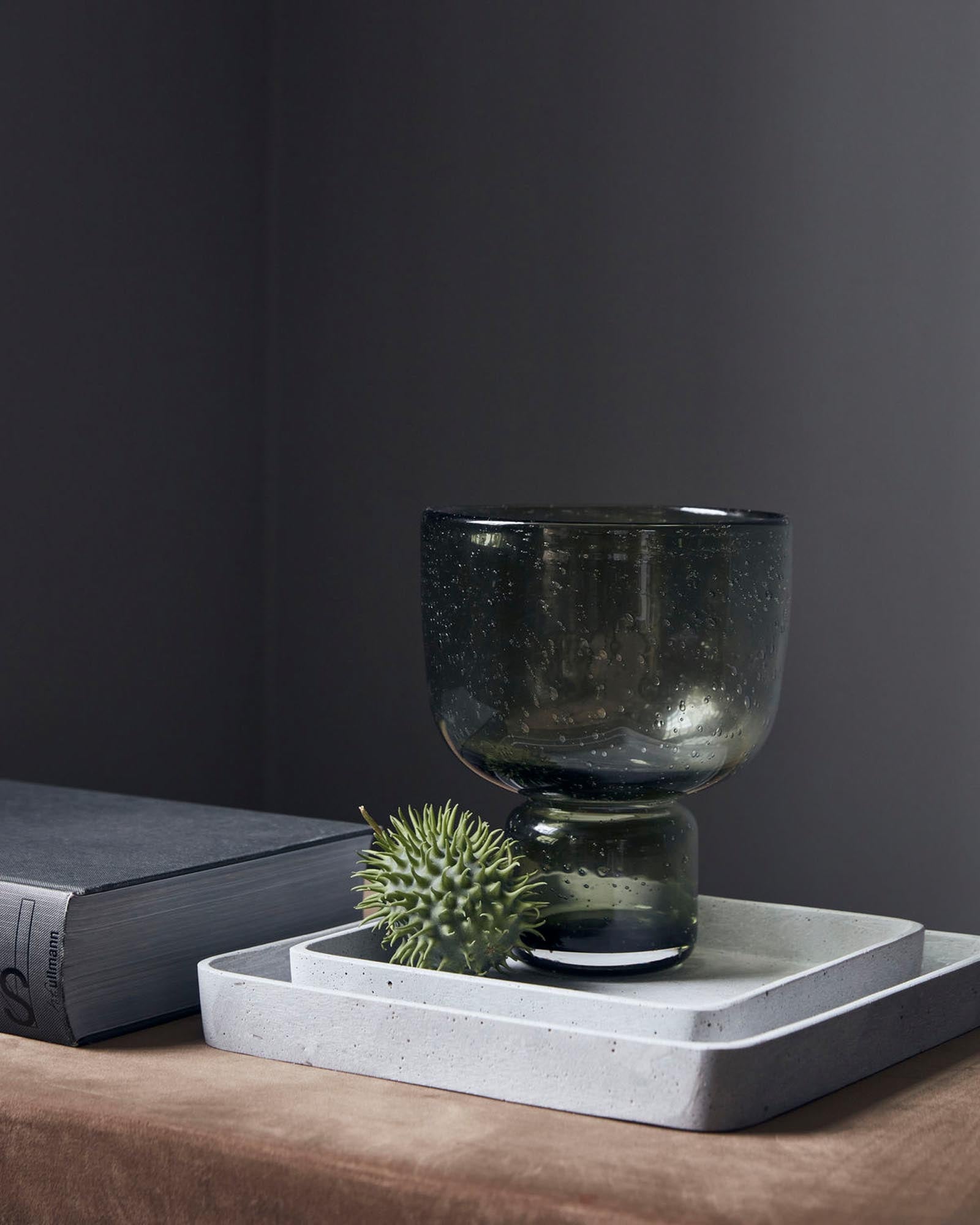 Vase, Farida in Braun präsentiert im Onlineshop von KAQTU Design AG. Vase ist von House Doctor