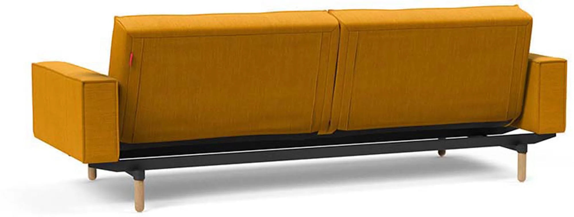 Stilvolles Splitback Sofabett 210 Stem mit anpassbaren Armlehnen.