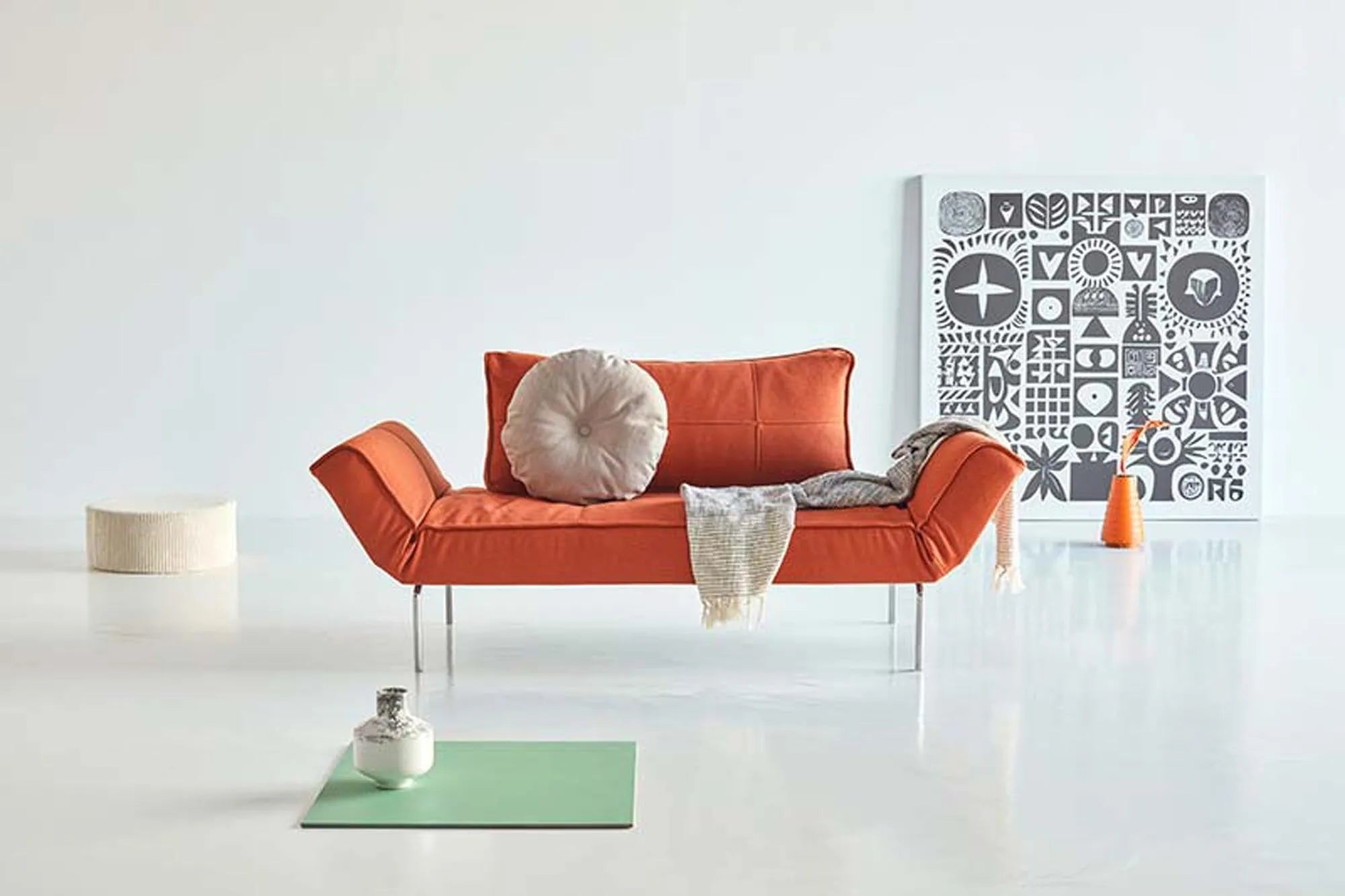 Zeal Klappsofa 200 Straw in Rot 581 präsentiert im Onlineshop von KAQTU Design AG. Bettsofa ist von Innovation Living