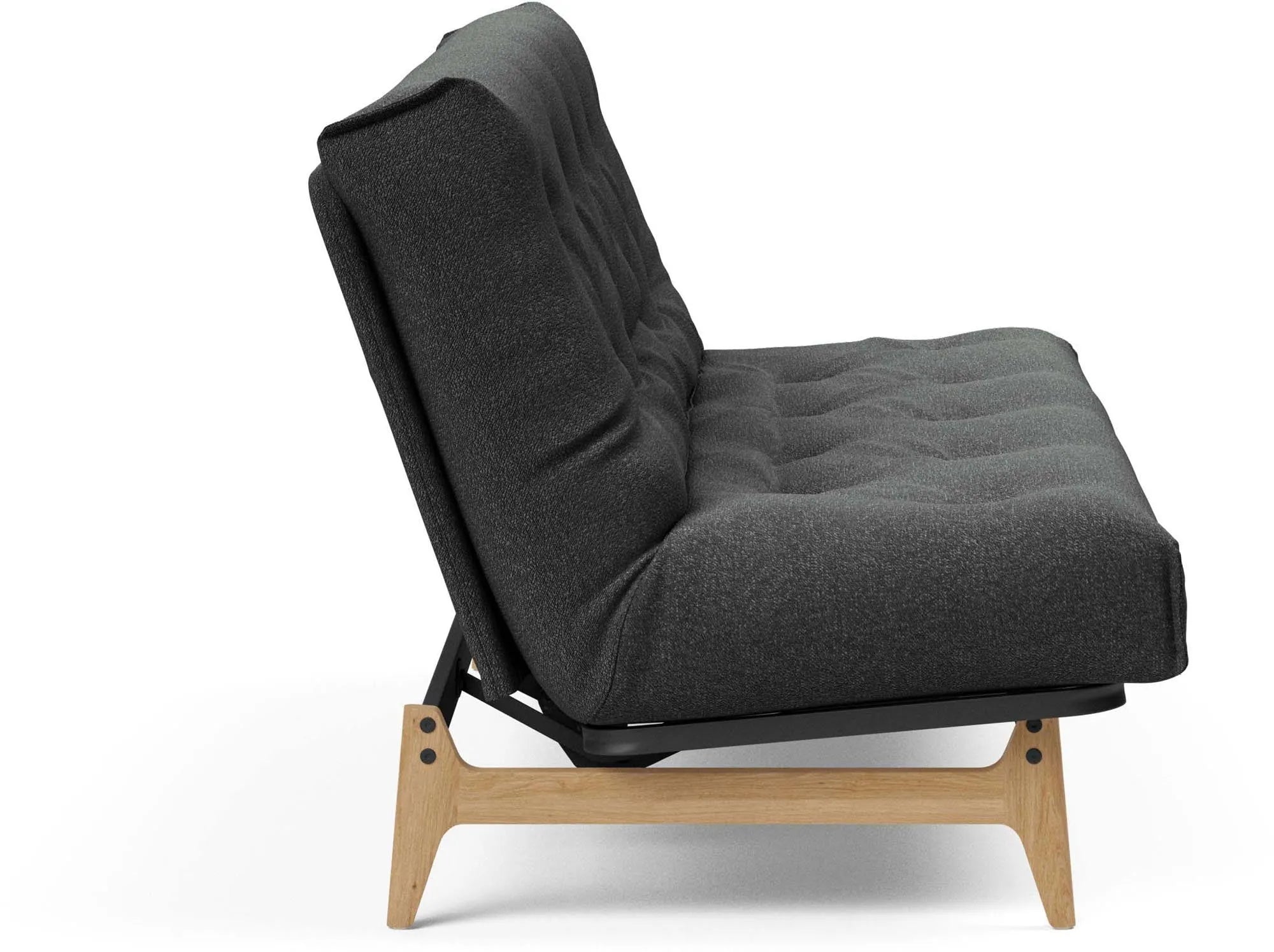 Aslak 140: Elegantes Schlafsofa mit nordischer Funktionalität.