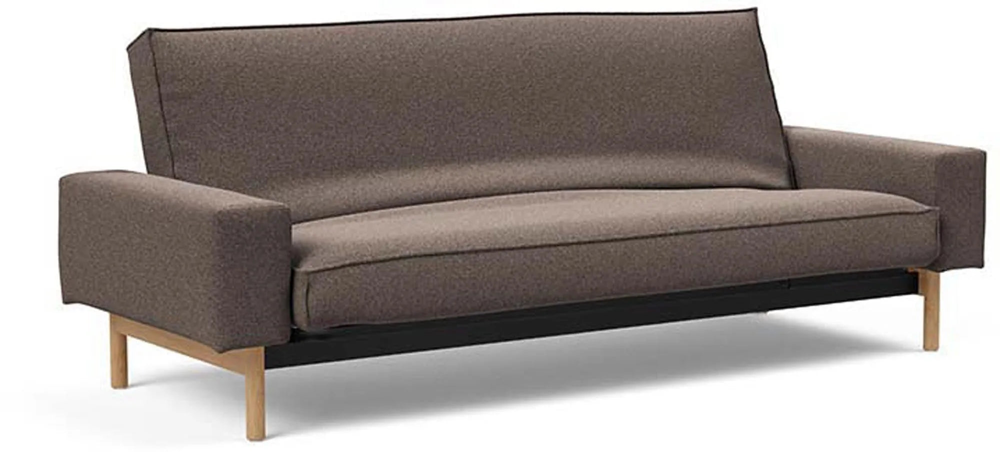 Elegantes Mimer Sofa mit Sharp Plus Bezug von Innovation Living.