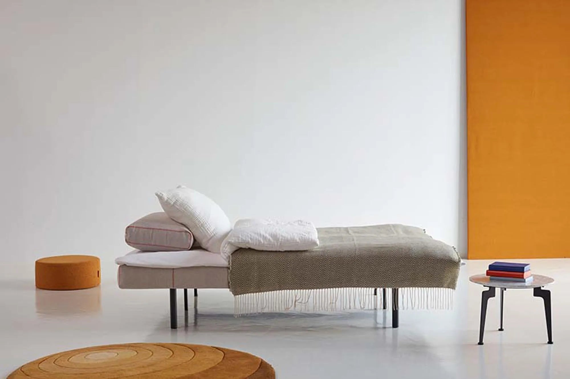 Elegantes Sigga X Bettsofa: Funktionalität trifft auf skandinavisches Design.