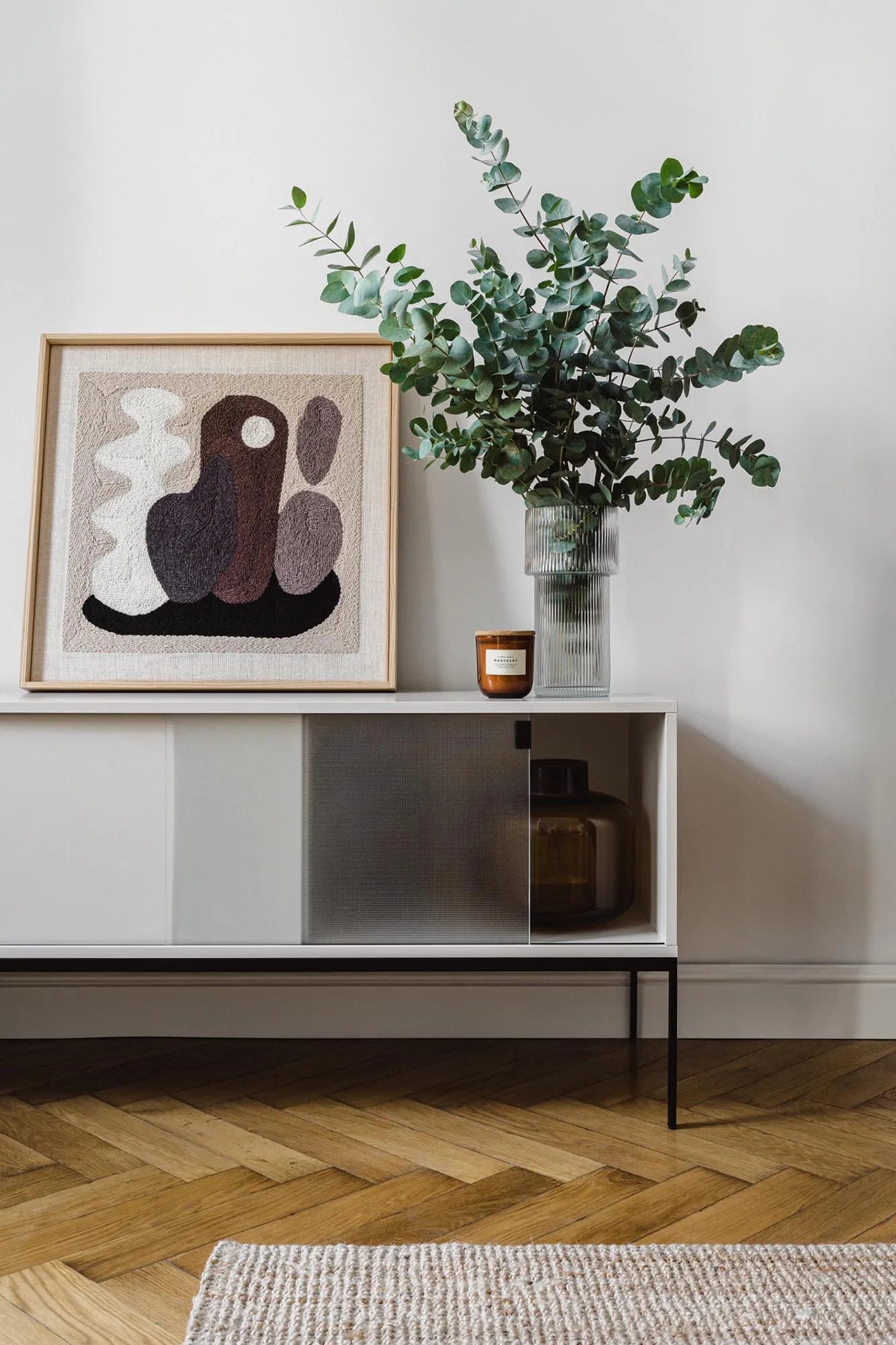 Elegantes Met Sideboard von Noo.ma: Minimalistisches Designwunder.